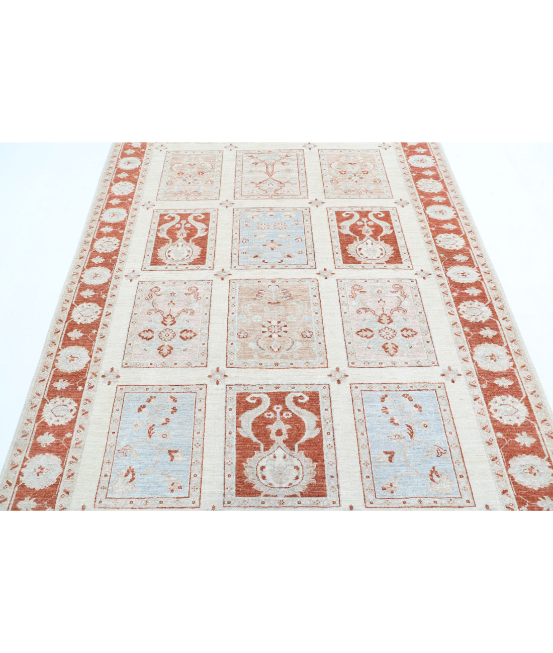 Bakhtiari 5'6'' X 7'2'' Hand-Knotted Wool Rug 5'6'' x 7'2'' (165 X 215) / Ivory / Red