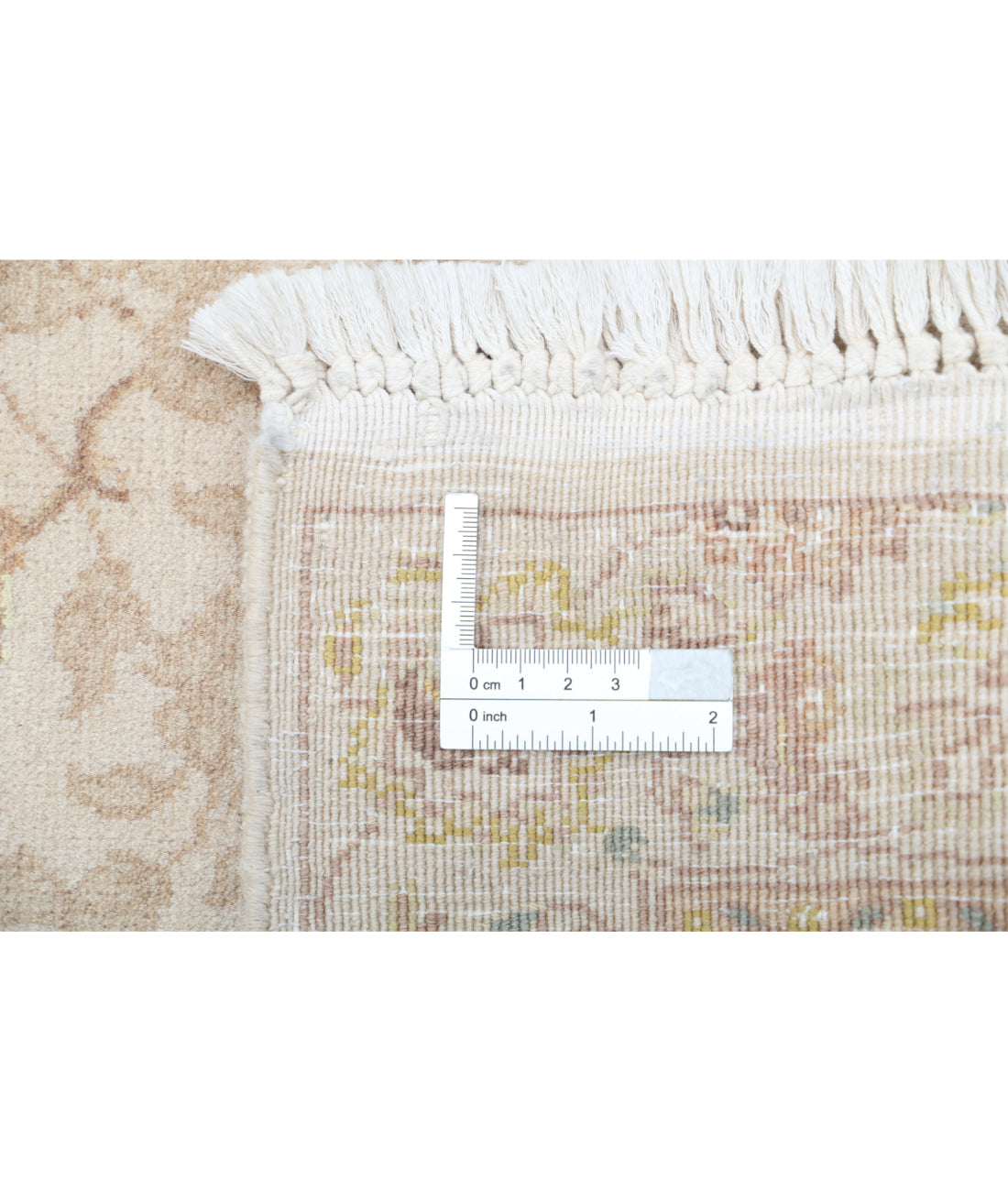 Agra 2'0'' X 4'1'' Hand-Knotted Wool Rug 2'0'' x 4'1'' (263 X 355) / Ivory / Gold