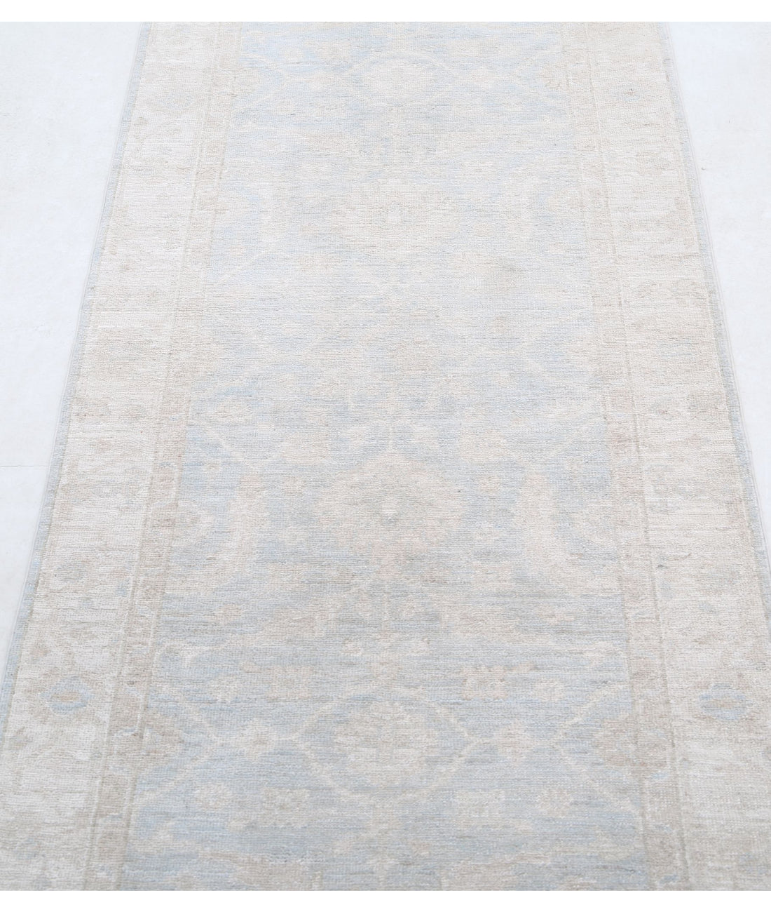 Serenity 2'6'' X 7'11'' Hand-Knotted Wool Rug 2'6'' x 7'11'' (75 X 238) / Blue / Ivory