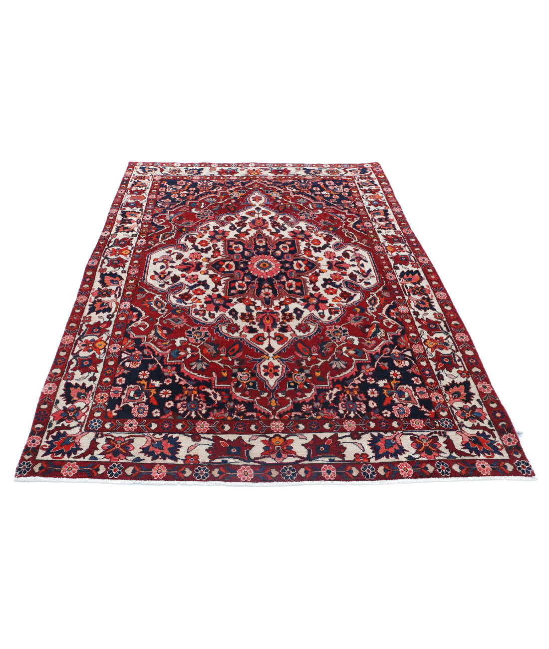 Bakhtiari 5'3'' X 8'1'' Hand-Knotted Wool Rug 5'3'' x 8'1'' (158 X 243) / Red / Ivory
