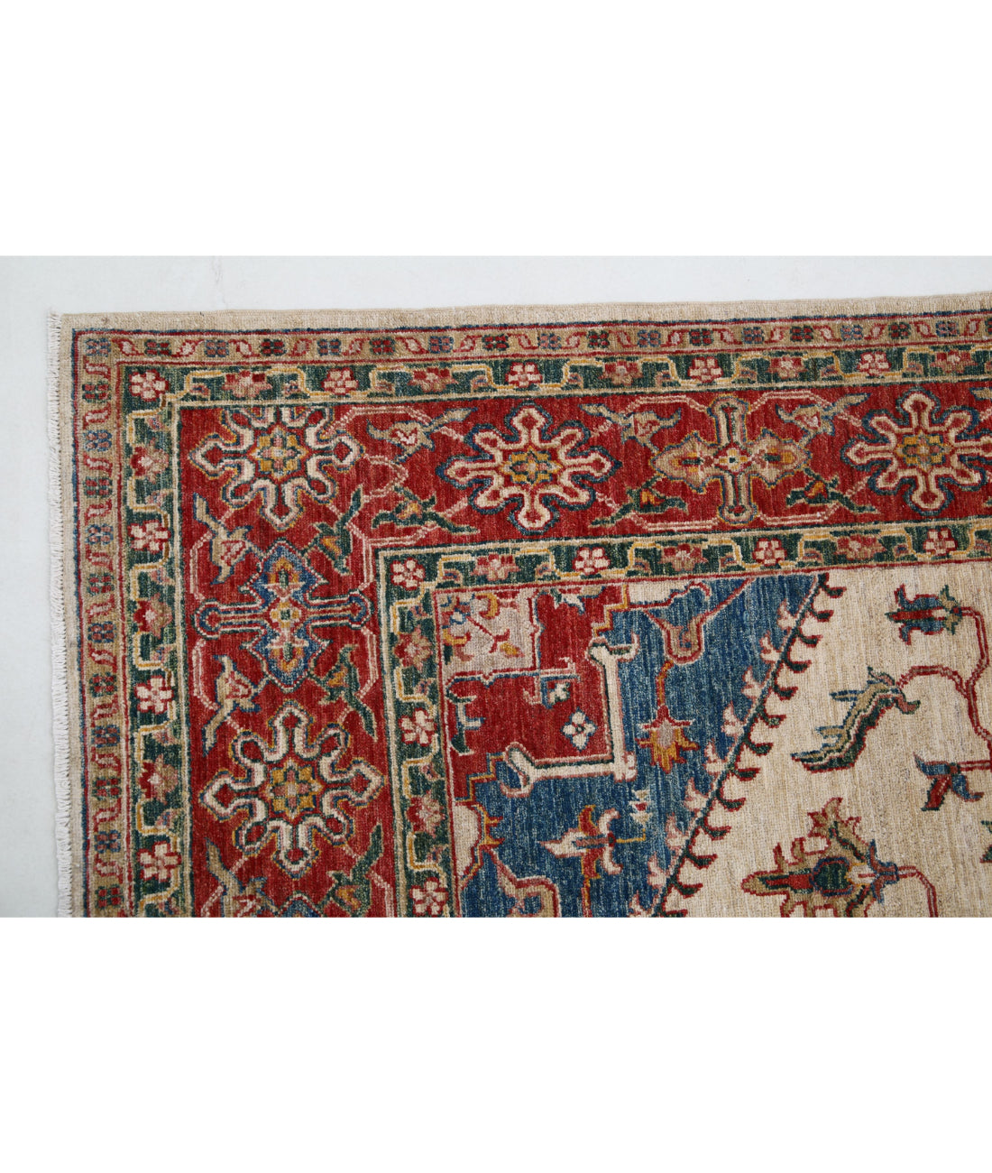 Heriz 5'7'' X 8'7'' Hand-Knotted Wool Rug 5'7'' x 8'7'' (168 X 258) / Ivory / Red