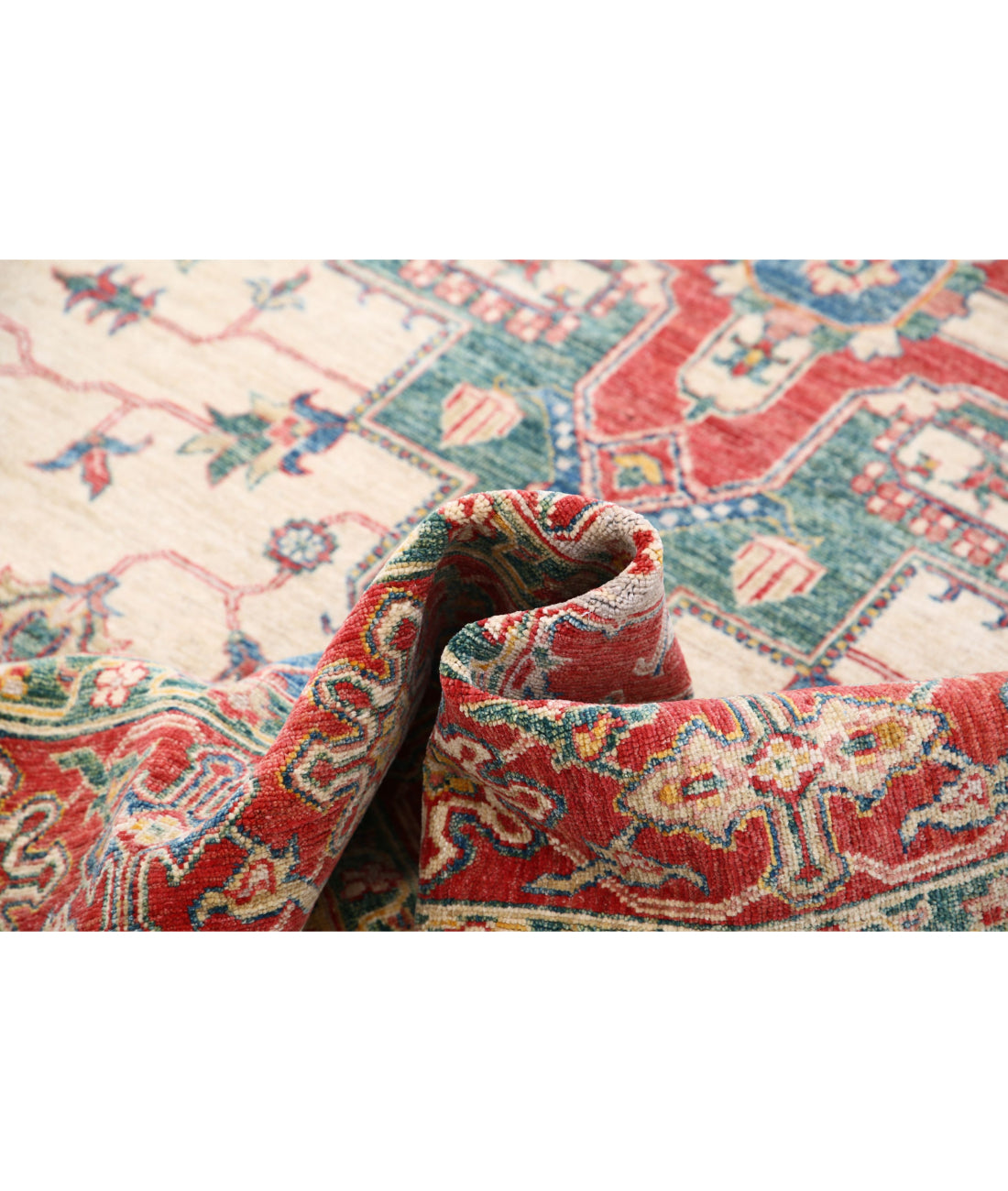 Heriz 5'7'' X 8'7'' Hand-Knotted Wool Rug 5'7'' x 8'7'' (168 X 258) / Ivory / Red