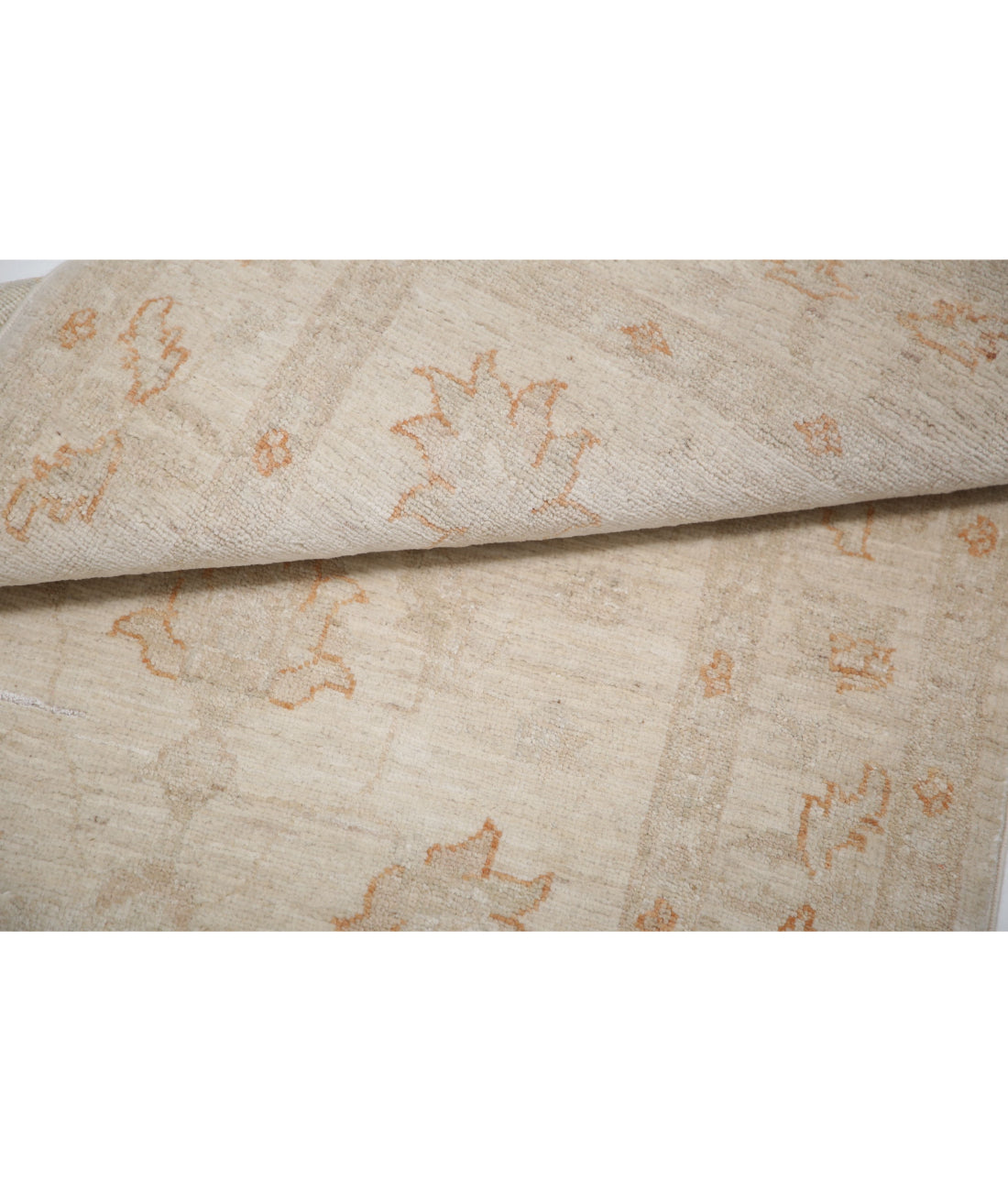 Serenity 2'7'' X 3'10'' Hand-Knotted Wool Rug 2'7'' x 3'10'' (78 X 115) / Ivory / Ivory
