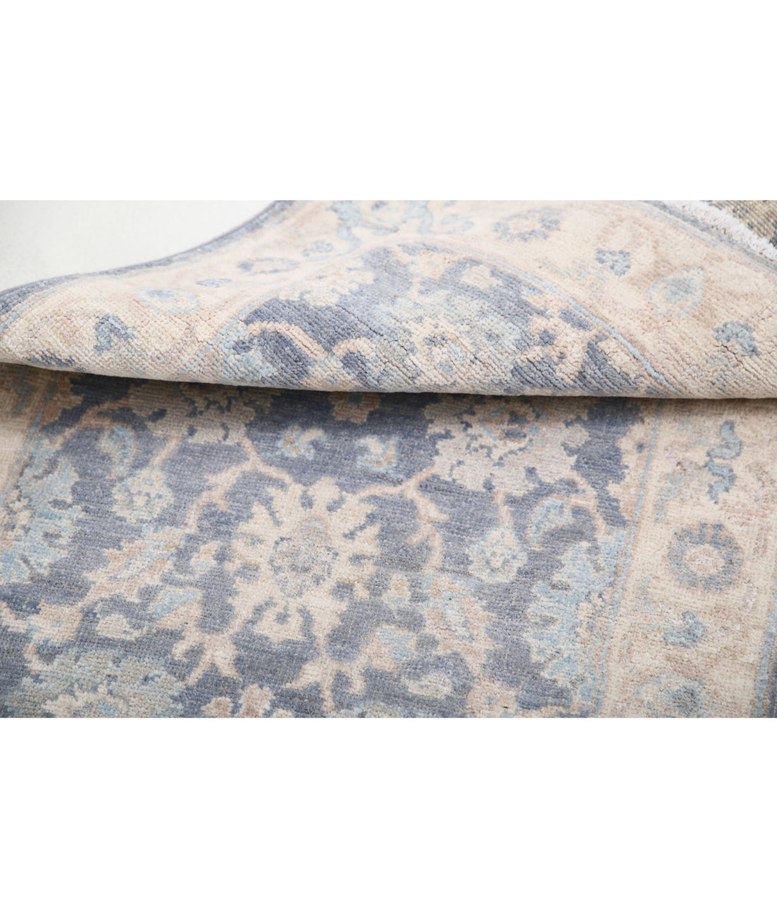 Serenity 2'0'' X 2'11'' Hand-Knotted Wool Rug 2'0'' x 2'11'' (60 X 88) / Grey / Ivory