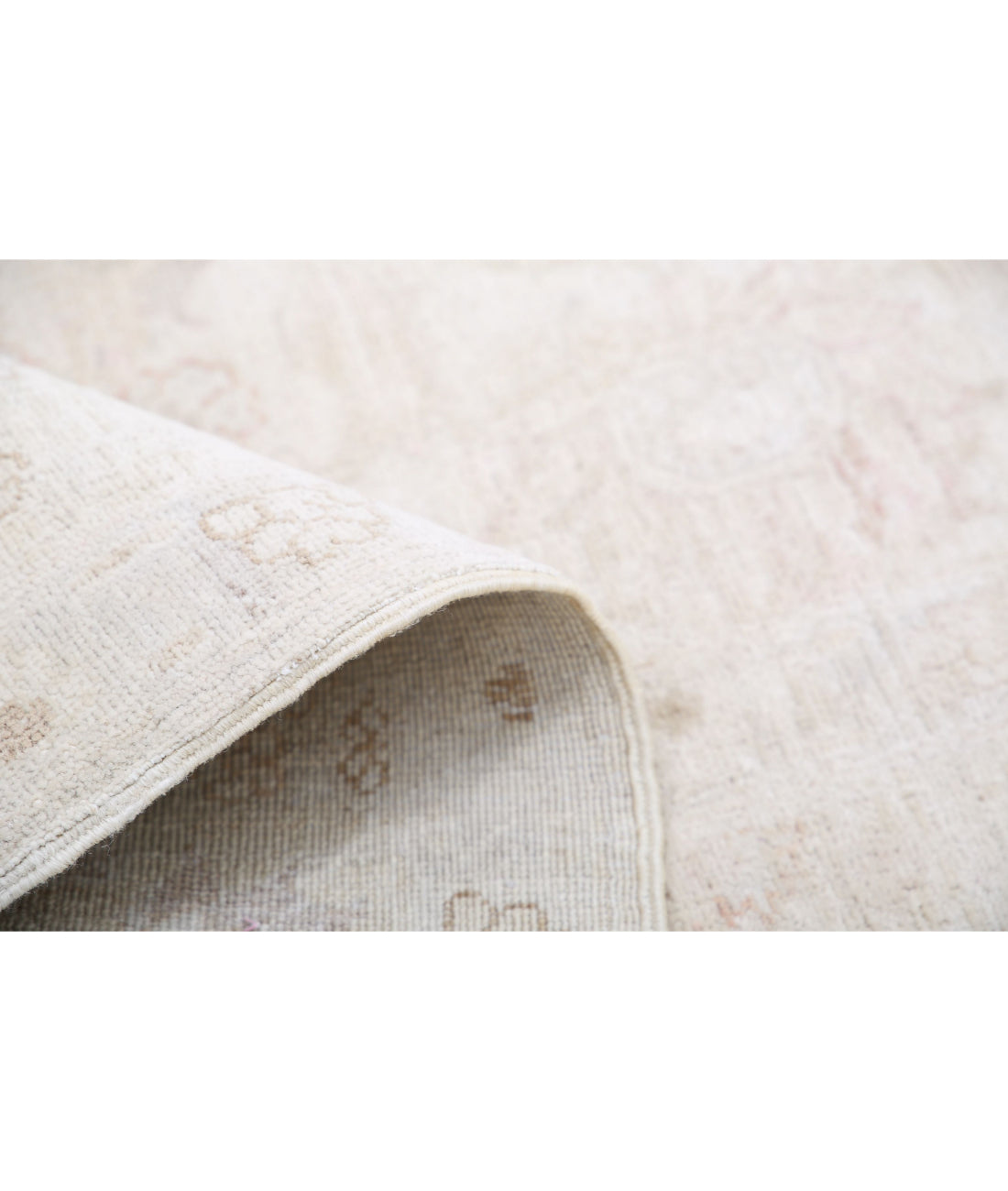 Ariana 8'1'' X 9'5'' Hand-Knotted Wool Rug 8'1'' x 9'5'' (243 X 283) / Ivory / Ivory