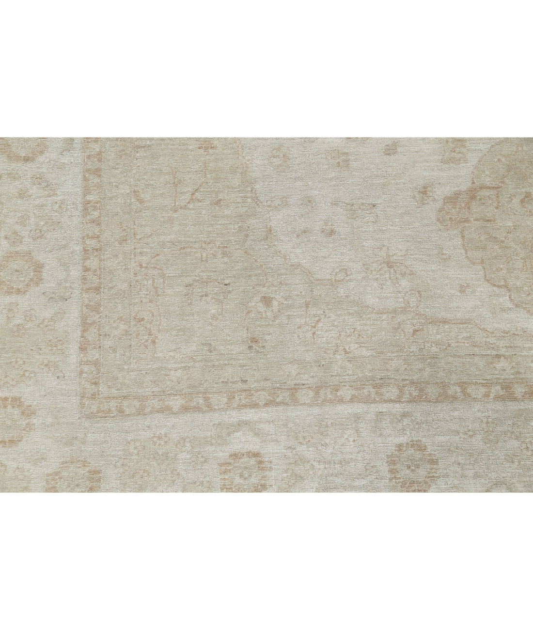 Ariana 6'6'' X 9'6'' Hand-Knotted Wool Rug 6'6'' x 9'6'' (195 X 285) / Ivory / Ivory