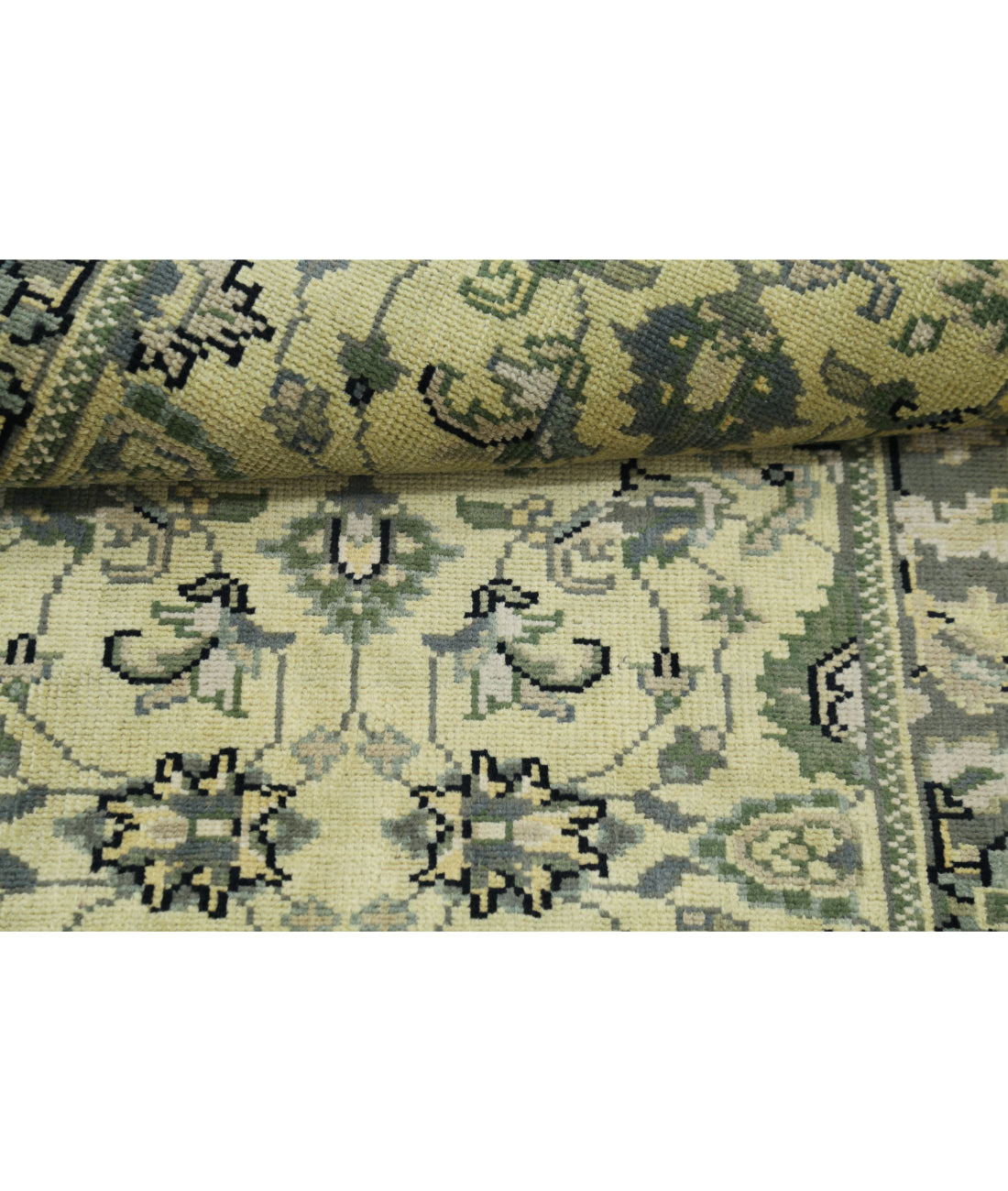 Ziegler 2'10'' X 4'10'' Hand-Knotted Wool Rug 2'10'' x 4'10'' (85 X 145) / Beige / N/A