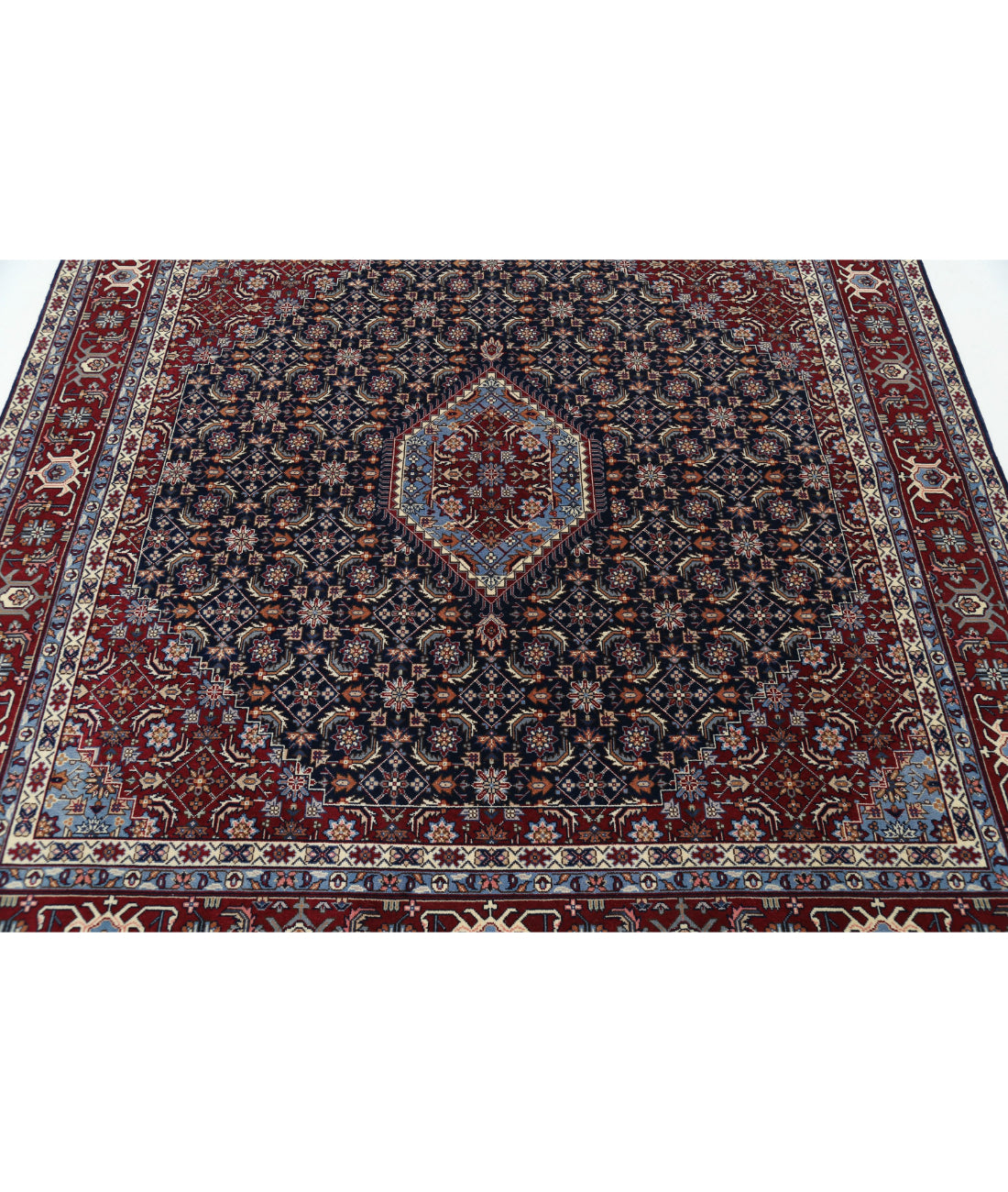 Heritage 6'5'' X 6'6'' Hand-Knotted Wool Rug 6'5'' x 6'6'' (193 X 195) / Blue / Red