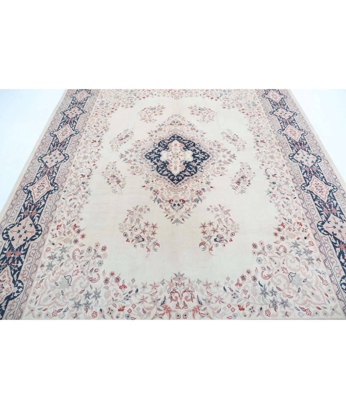 Heritage 8'1'' X 10'0'' Hand-Knotted Wool Rug 8'1'' x 10'0'' (243 X 300) / Ivory / Black