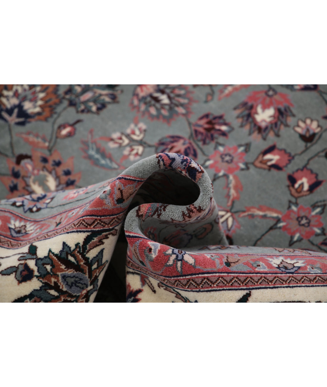 Heritage 6'1'' X 8'11'' Hand-Knotted Wool Rug 6'1'' x 8'11'' (183 X 268) / Green / Ivory