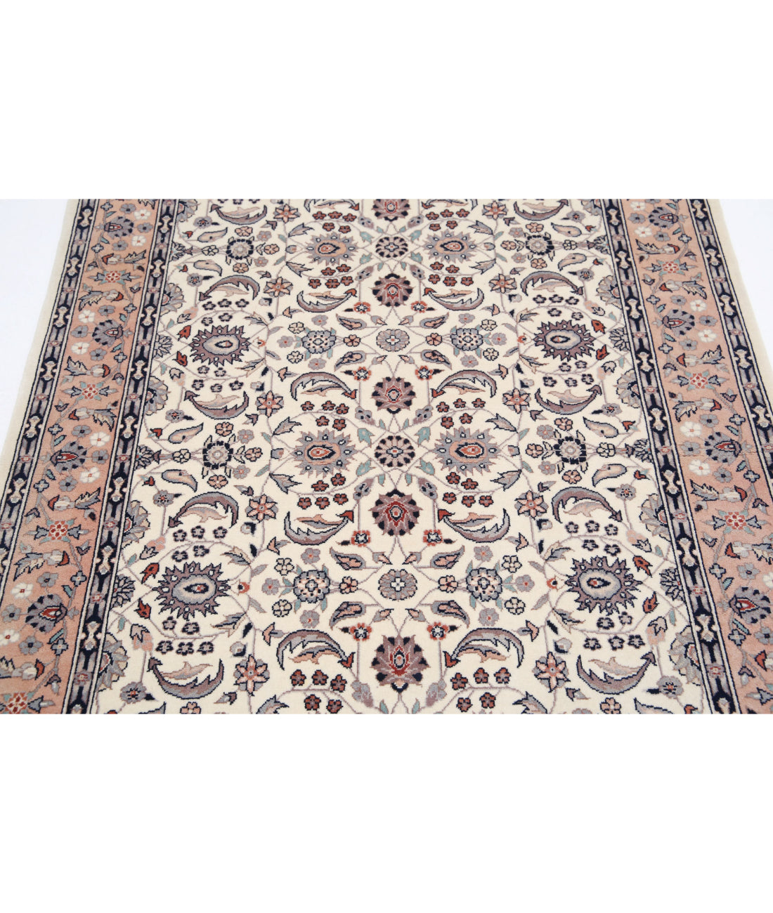 Heritage 4'2'' X 6'1'' Hand-Knotted Wool Rug 4'2'' x 6'1'' (125 X 183) / Ivory / Pink