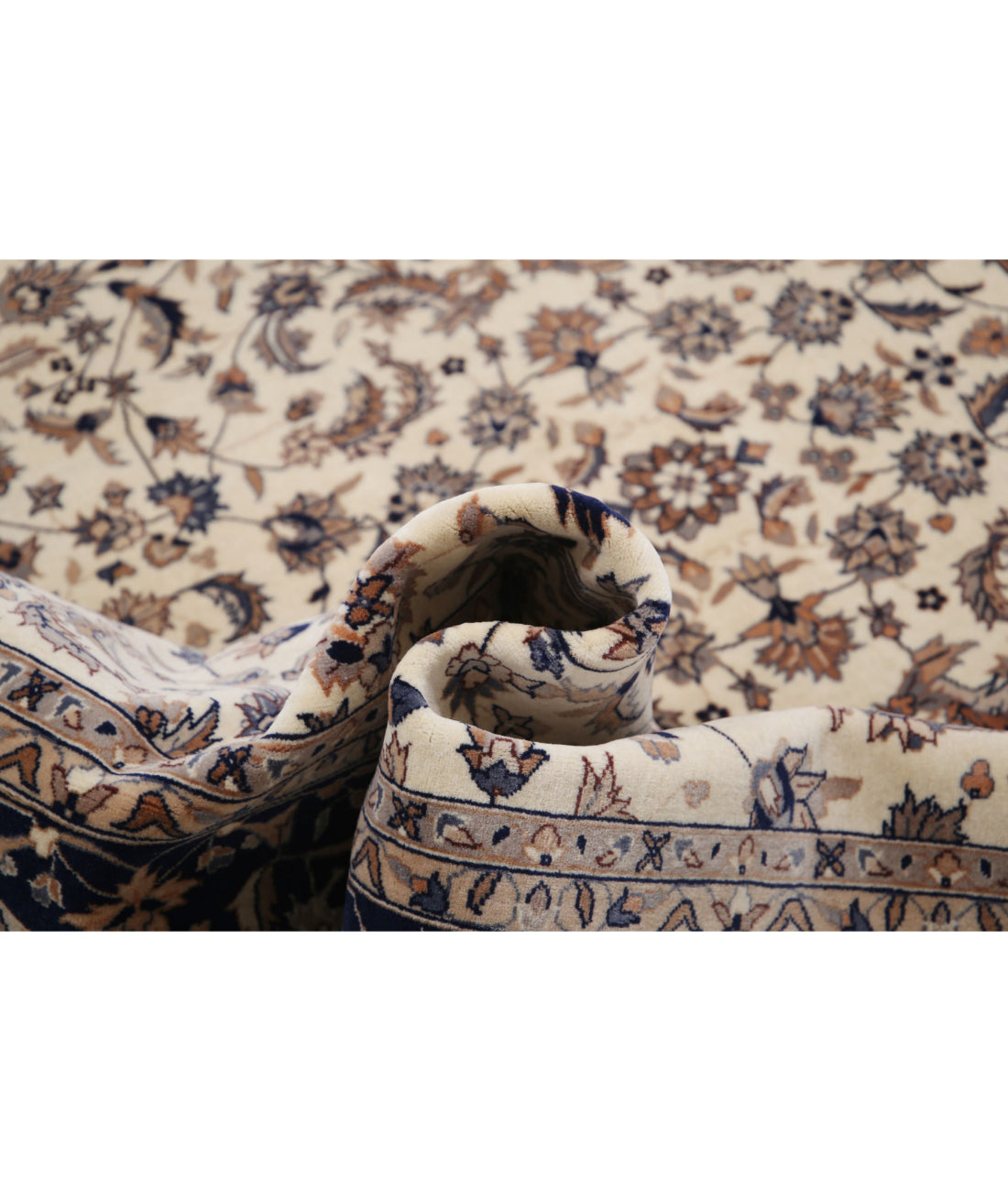 Heritage 6'8'' X 6'8'' Hand-Knotted Wool Rug 6'8'' x 6'8'' (200 X 200) / Ivory / Blue