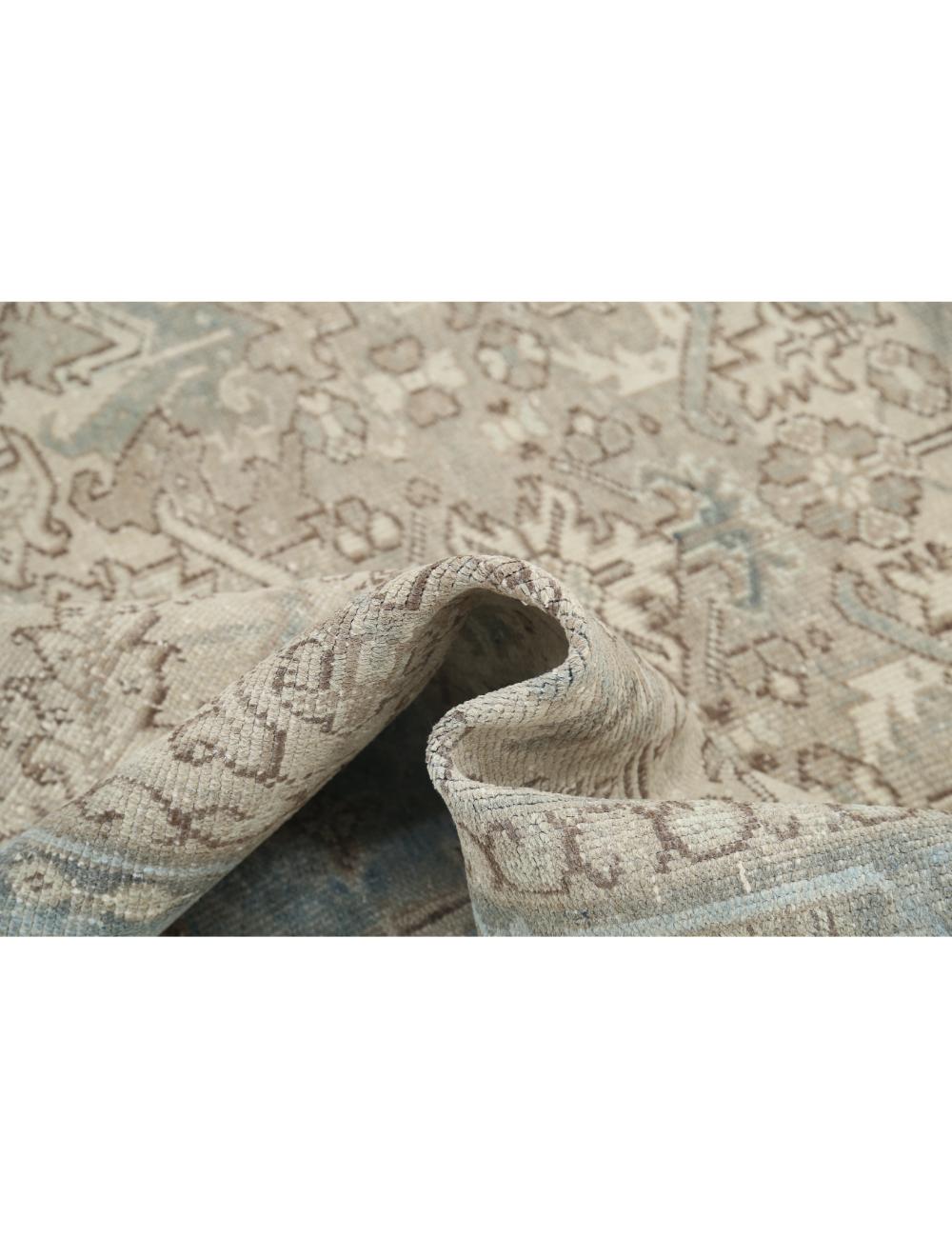 Heriz 7' 0" X 8' 11" Hand-Knotted Wool Rug 7' 0" X 8' 11" (213 X 272) / Taupe / Grey