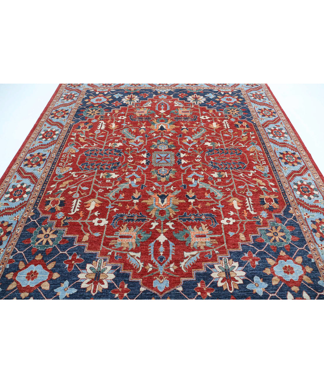 Heriz 8'5'' X 9'9'' Hand-Knotted Wool Rug 8'5'' x 9'9'' (253 X 293) / Red / Blue