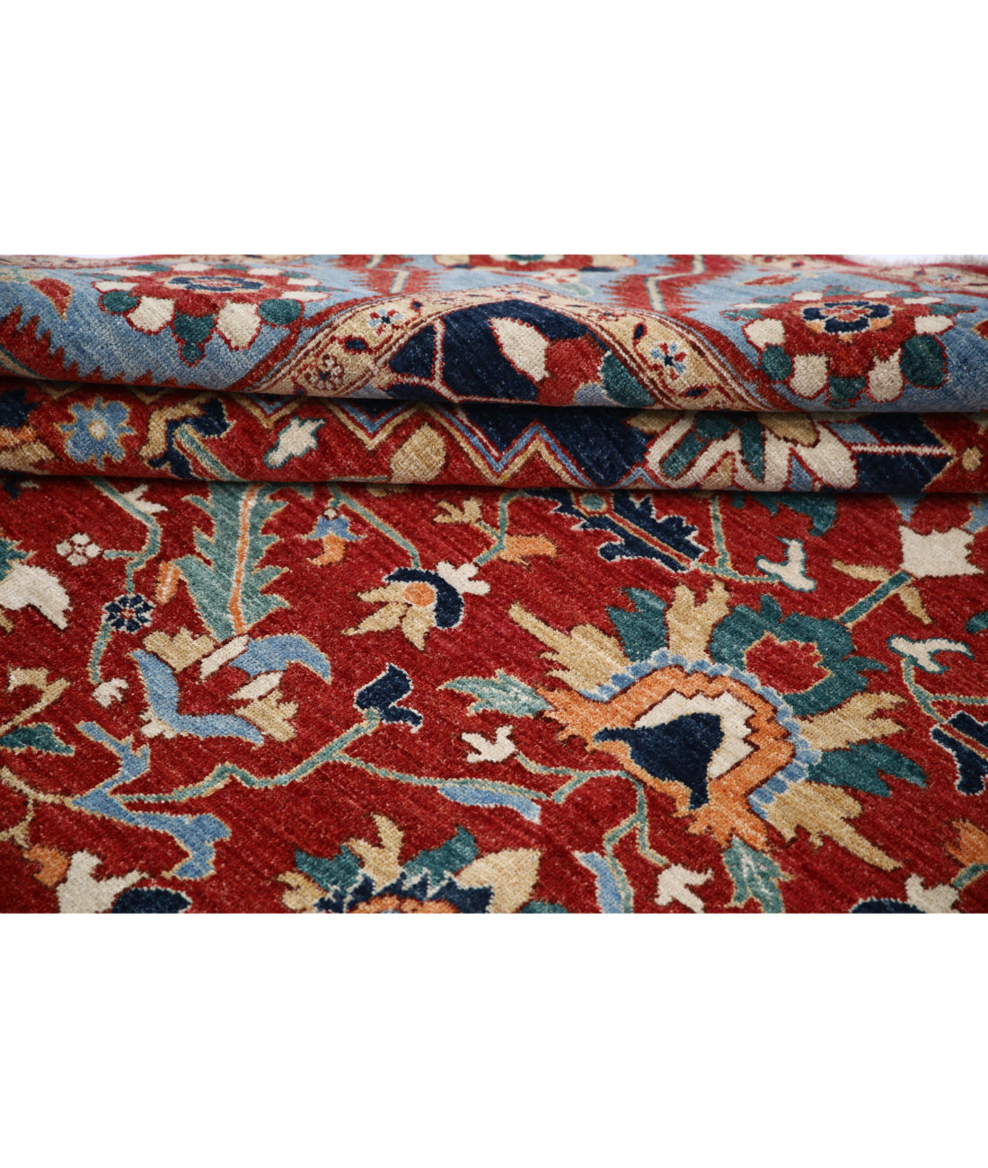 Heriz 8'0'' X 9'5'' Hand-Knotted Wool Rug 8'0'' x 9'5'' (240 X 283) / Red / Blue
