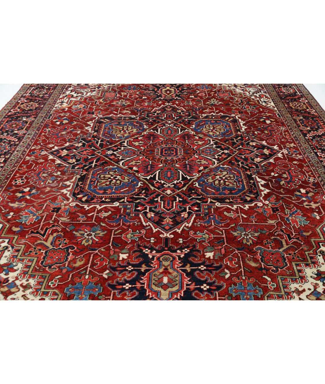 Heriz 10'5'' X 13'8'' Hand-Knotted Wool Rug 10'5'' x 13'8'' (313 X 410) / Red / Blue