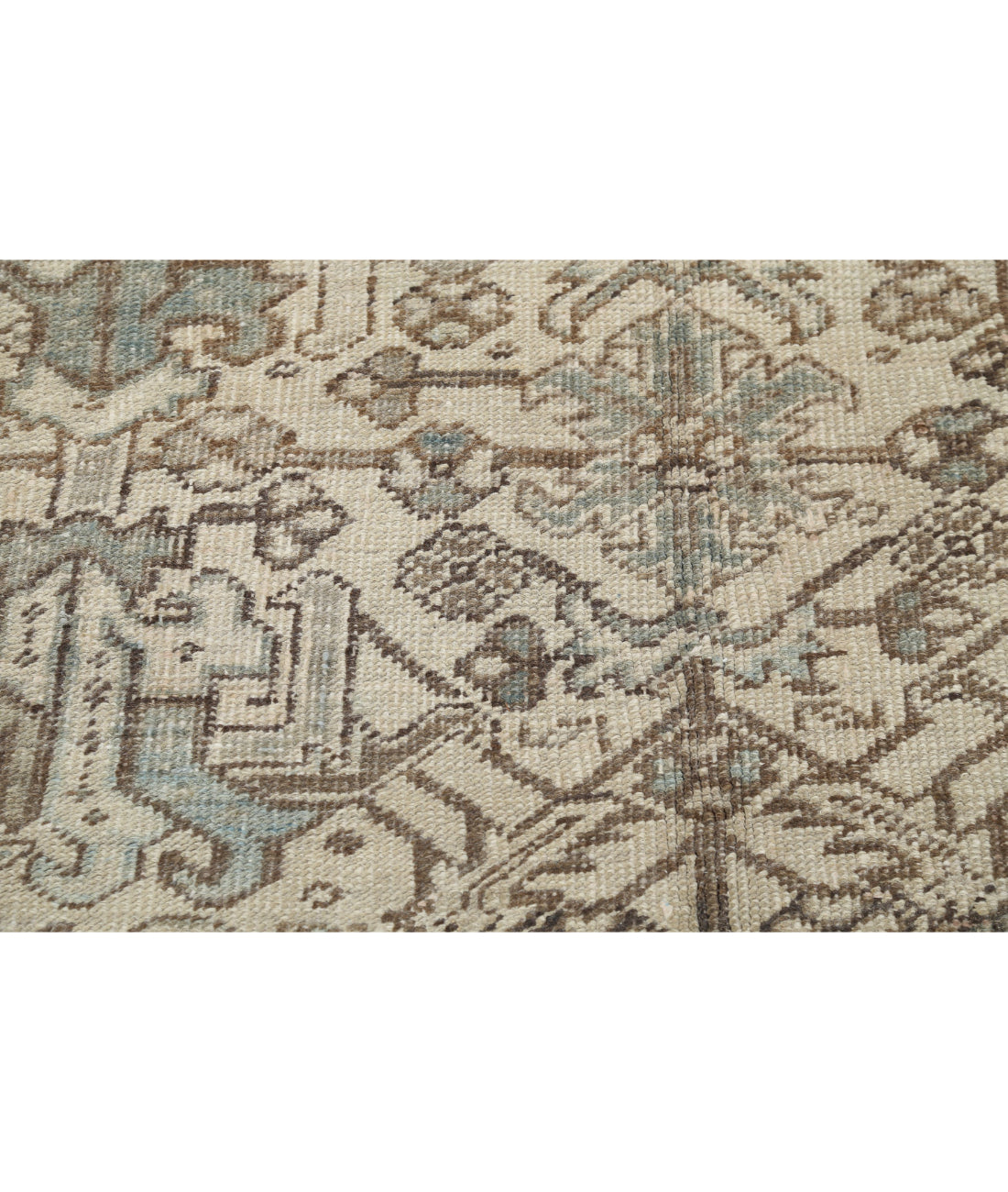Heriz 6'10'' X 8'4'' Hand-Knotted Wool Rug 6'10'' x 8'4'' (205 X 250) / Ivory / Grey