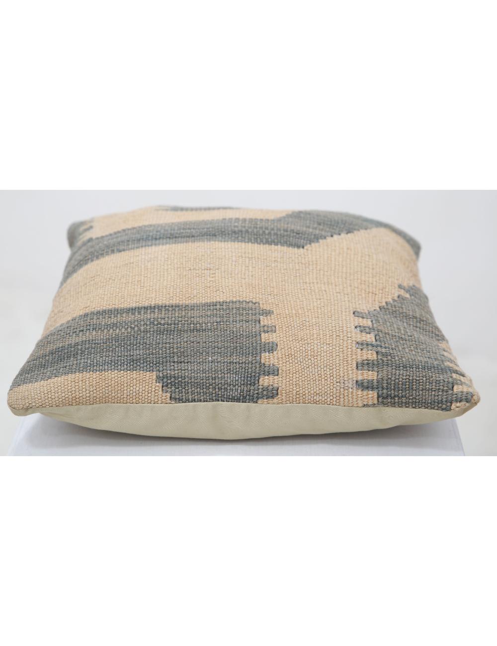 Pillows 1' 5" X 1' 5" Hand-Woven Wool Pillow 1' 5" X 1' 5" (43 X 43) / Multi / Multi