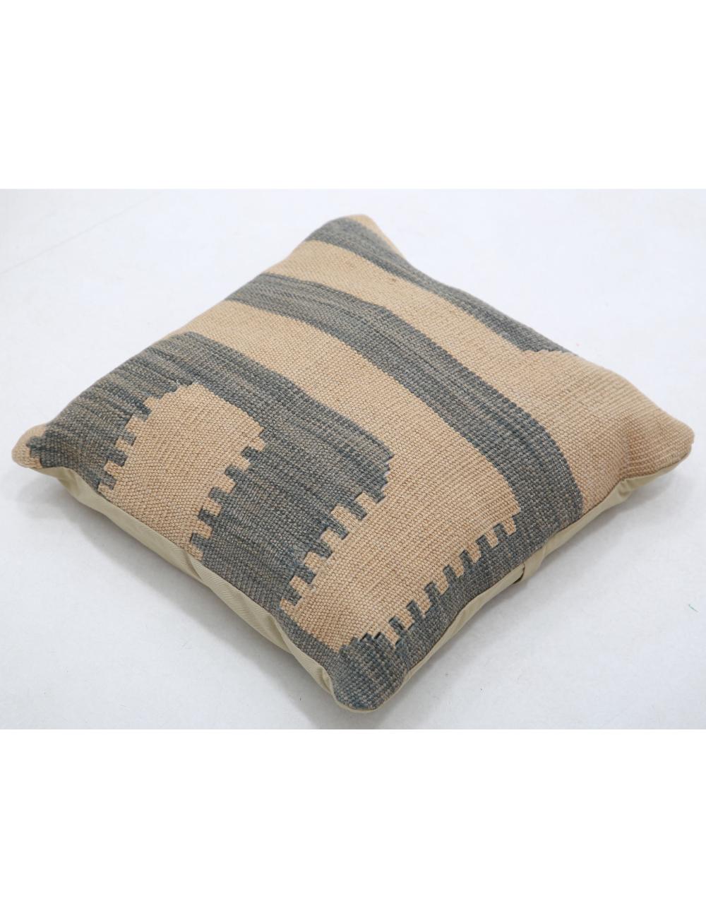 Pillows 1' 5" X 1' 5" Hand-Woven Wool Pillow 1' 5" X 1' 5" (43 X 43) / Multi / Multi