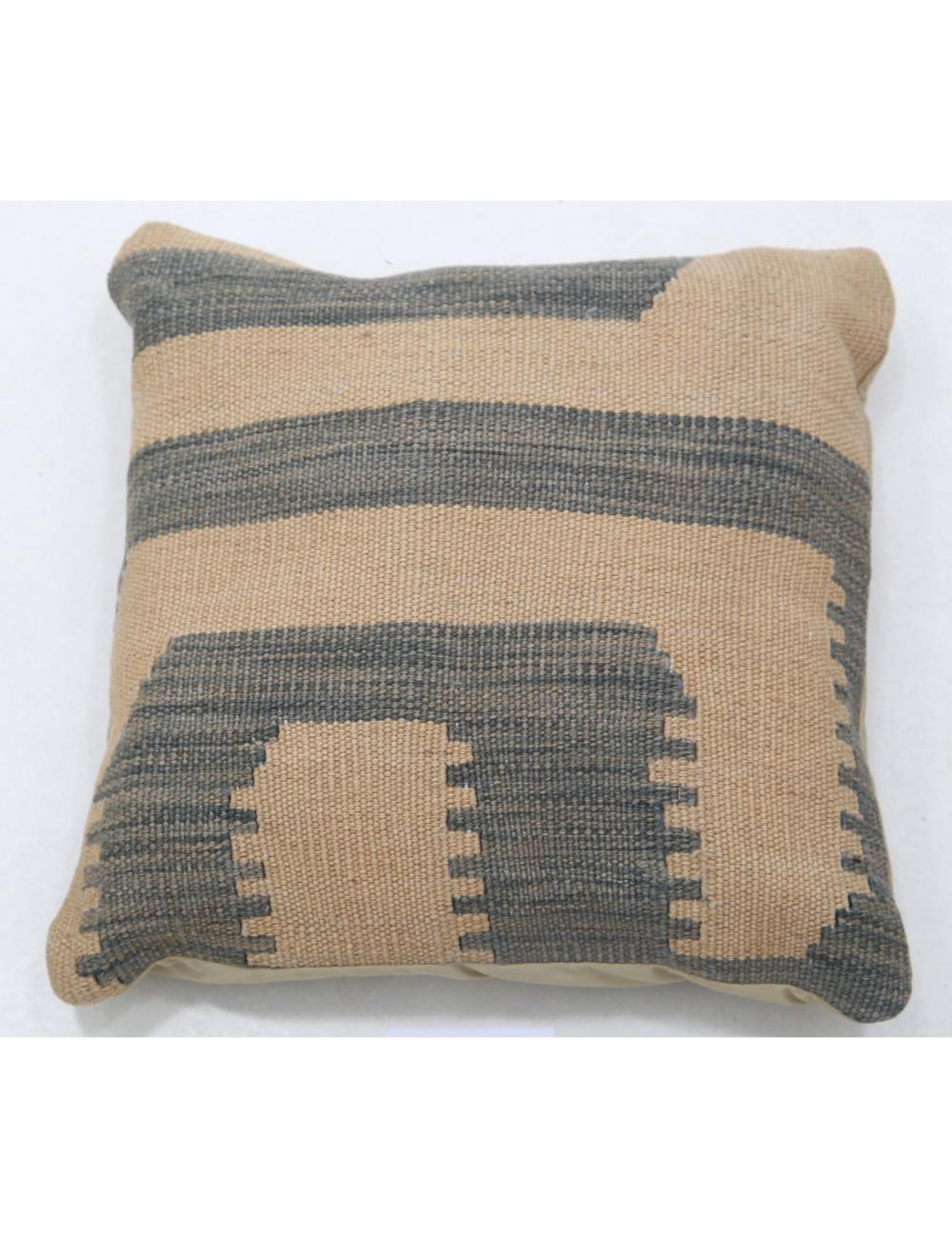 Pillows 1' 5" X 1' 5" Hand-Woven Wool Pillow 1' 5" X 1' 5" (43 X 43) / Multi / Multi