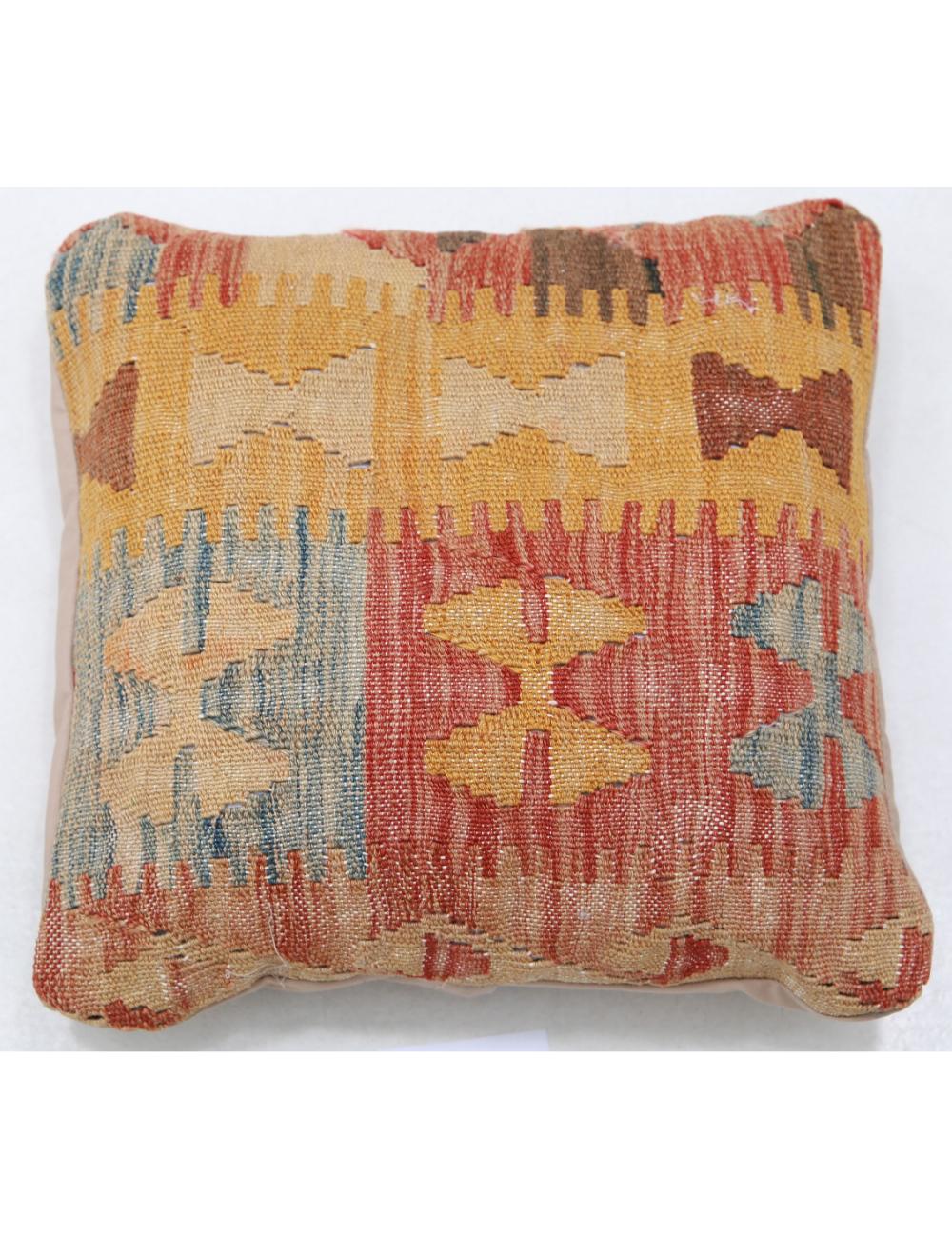 Pillows 1' 5" X 1' 5" Hand-Woven Wool Pillow 1' 5" X 1' 5" (43 X 43) / Multi / Multi