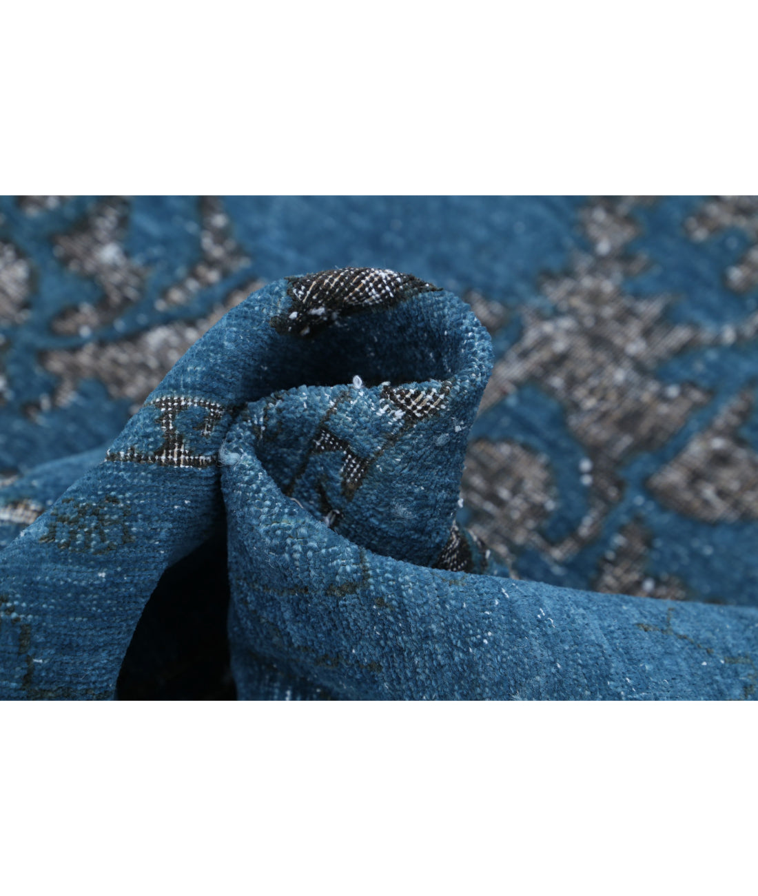 Onyx 7'10'' X 9'3'' Hand-Knotted Wool Rug 7'10'' x 9'3'' (235 X 278) / Blue / Brown