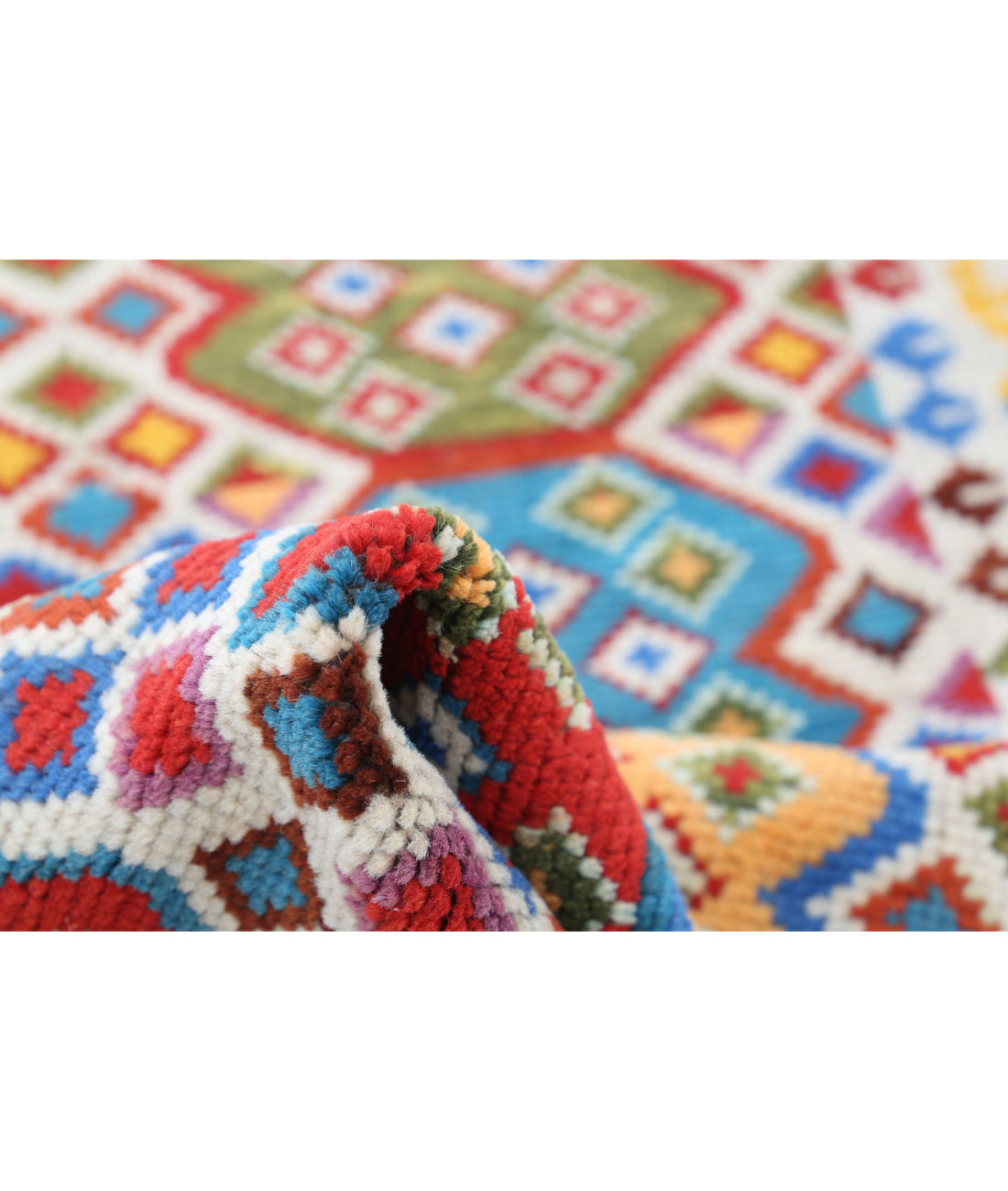 Revival 2'7'' X 3'10'' Hand-Knotted Wool Rug 2'7'' x 3'10'' (78 X 115) / Ivory / Multi