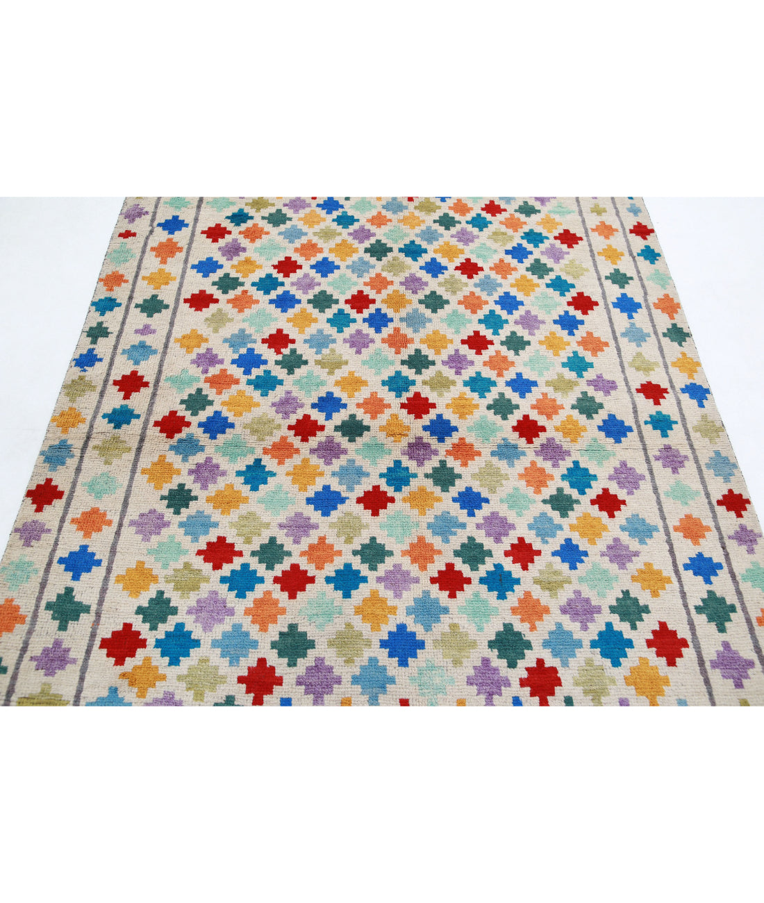 Revival 5'1'' X 6'8'' Hand-Knotted Wool Rug 5'1'' x 6'8'' (153 X 200) / Ivory / Multi