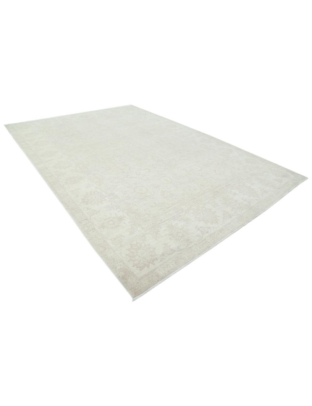 Serenity 8' 11" X 13' 1" Hand-Knotted Wool Rug 8' 11" X 13' 1" (272 X 399) / Taupe / Ivory