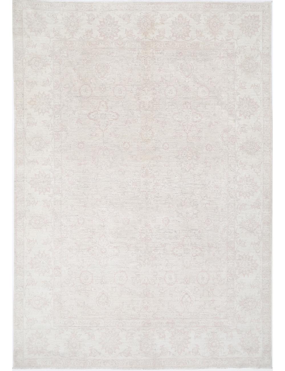 Serenity 8' 11" X 13' 1" Hand-Knotted Wool Rug 8' 11" X 13' 1" (272 X 399) / Taupe / Ivory