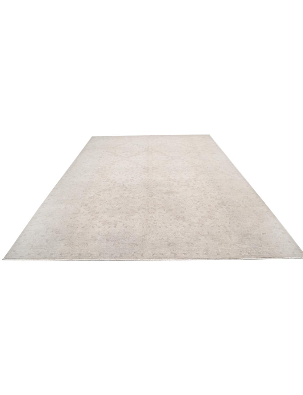 Serenity 8' 11" X 11' 11" Hand-Knotted Wool Rug 8' 11" X 11' 11" (272 X 363) / Taupe / Ivory