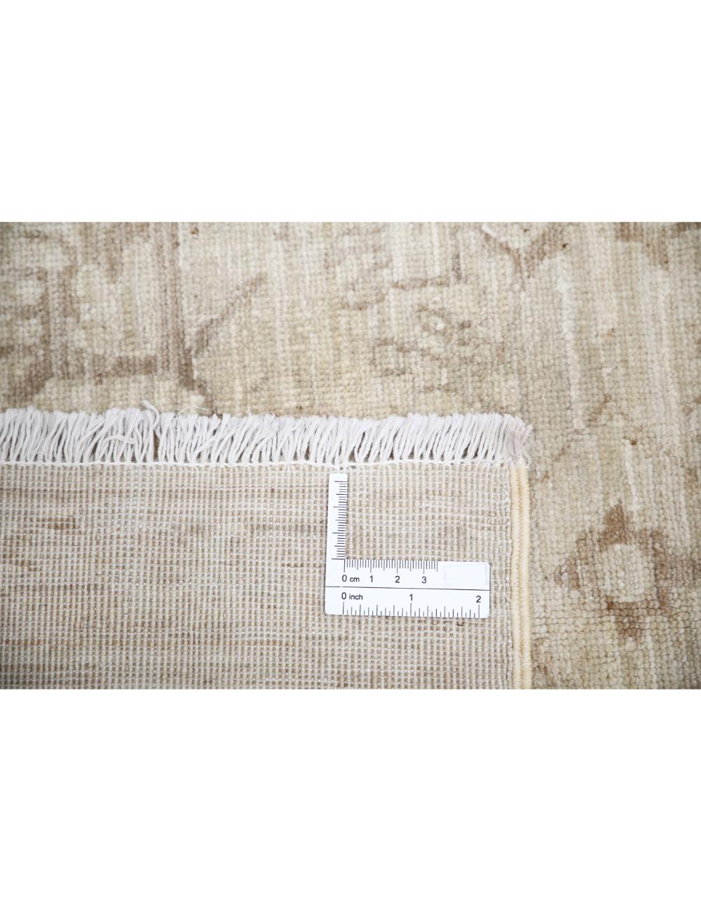 Serenity 7' 11" X 9' 6" Hand-Knotted Wool Rug 7' 11" X 9' 6" (241 X 290) / Ivory / Taupe