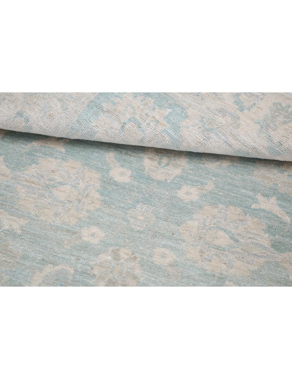 Serenity 3' 2" X 4' 10" Hand-Knotted Wool Rug 3' 2" X 4' 10" (97 X 147) / Green / Ivory