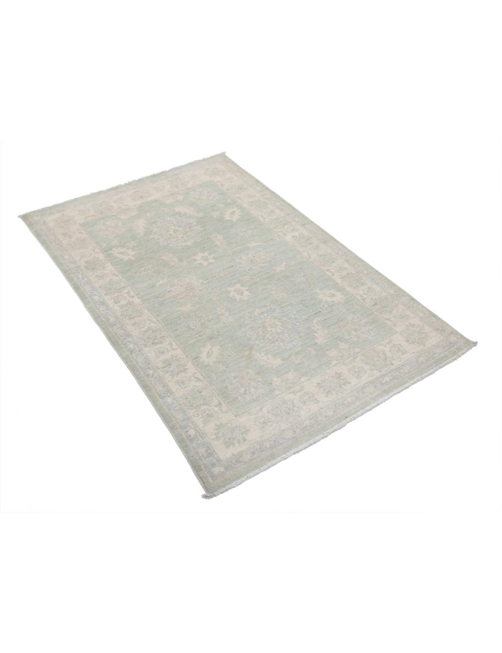 Serenity 3' 1" X 4' 7" Hand-Knotted Wool Rug 3' 1" X 4' 7" (94 X 140) / Green / Ivory