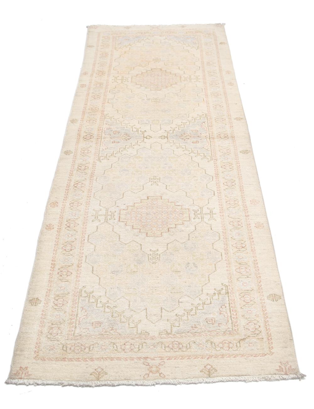 Serenity 2' 7" X 7' 3" Hand-Knotted Wool Rug 2' 7" X 7' 3" (79 X 221) / Ivory / Grey