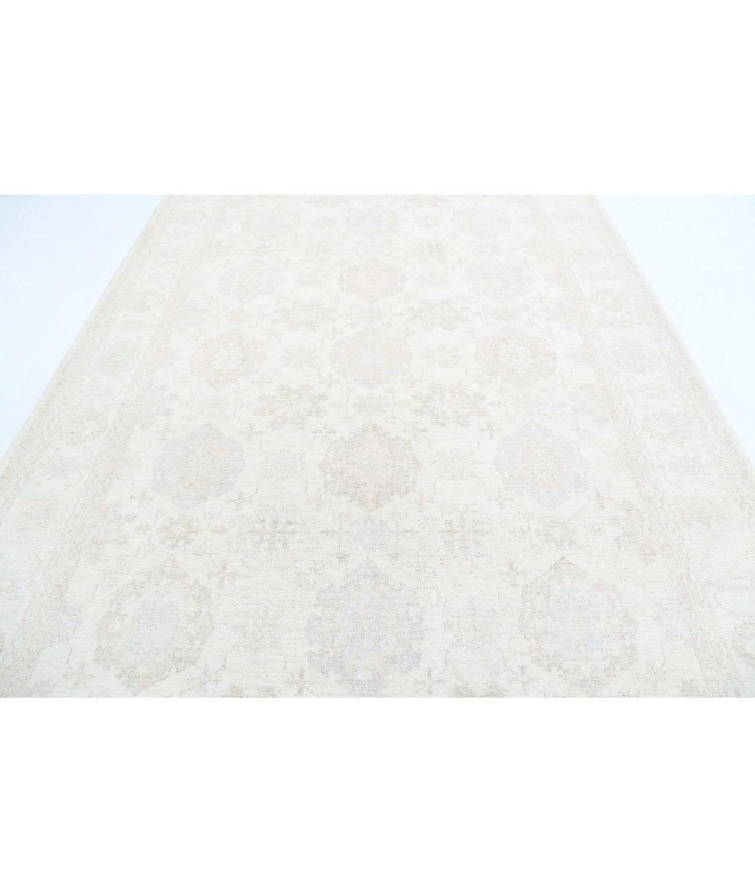 Serenity 7'11'' X 11'2'' Hand-Knotted Wool Rug 7'11'' x 11'2'' (238 X 335) / Ivory / Taupe