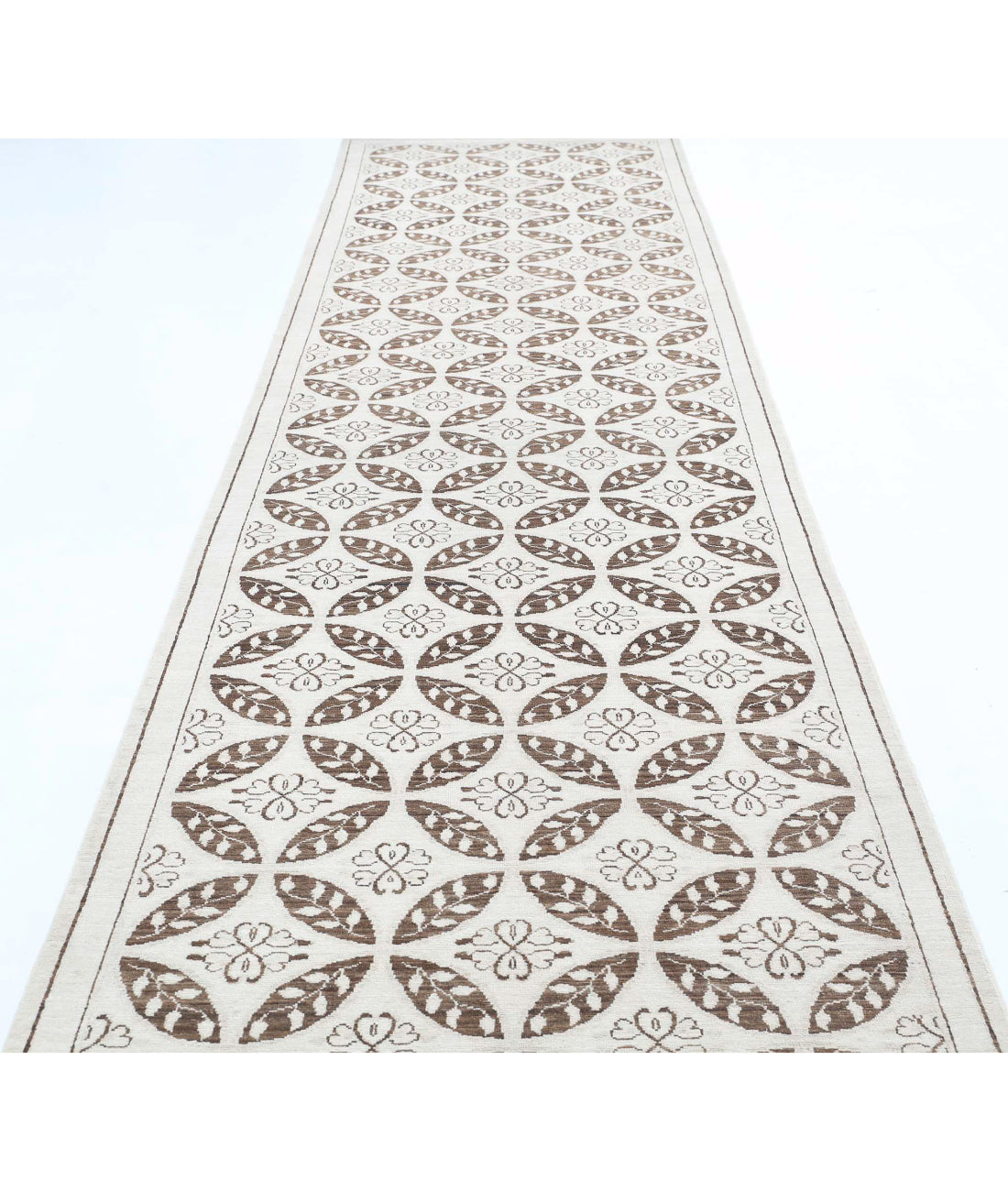Serenity 3'9'' X 16'2'' Hand-Knotted Wool Rug 3'9'' x 16'2'' (113 X 485) / Ivory / Brown