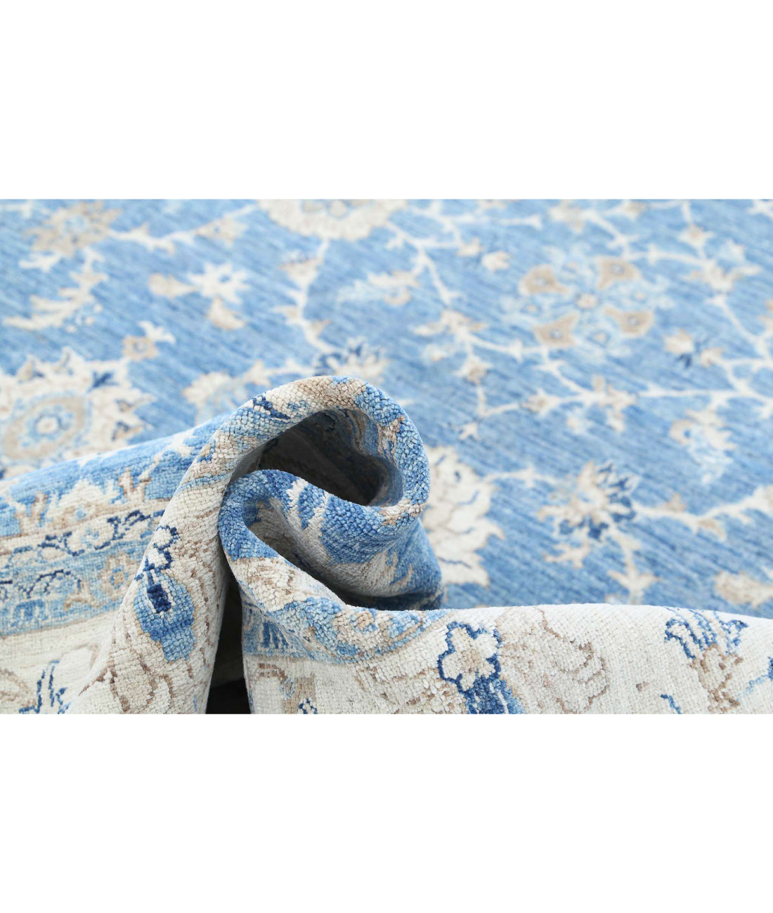 Serenity 8'1'' X 11'5'' Hand-Knotted Wool Rug 8'1'' x 11'5'' (243 X 343) / Blue / Ivory