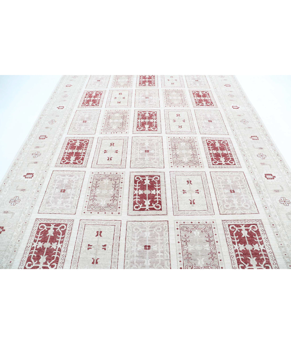 Serenity 8'1'' X 11'2'' Hand-Knotted Wool Rug 8'1'' x 11'2'' (243 X 335) / Ivory / Red
