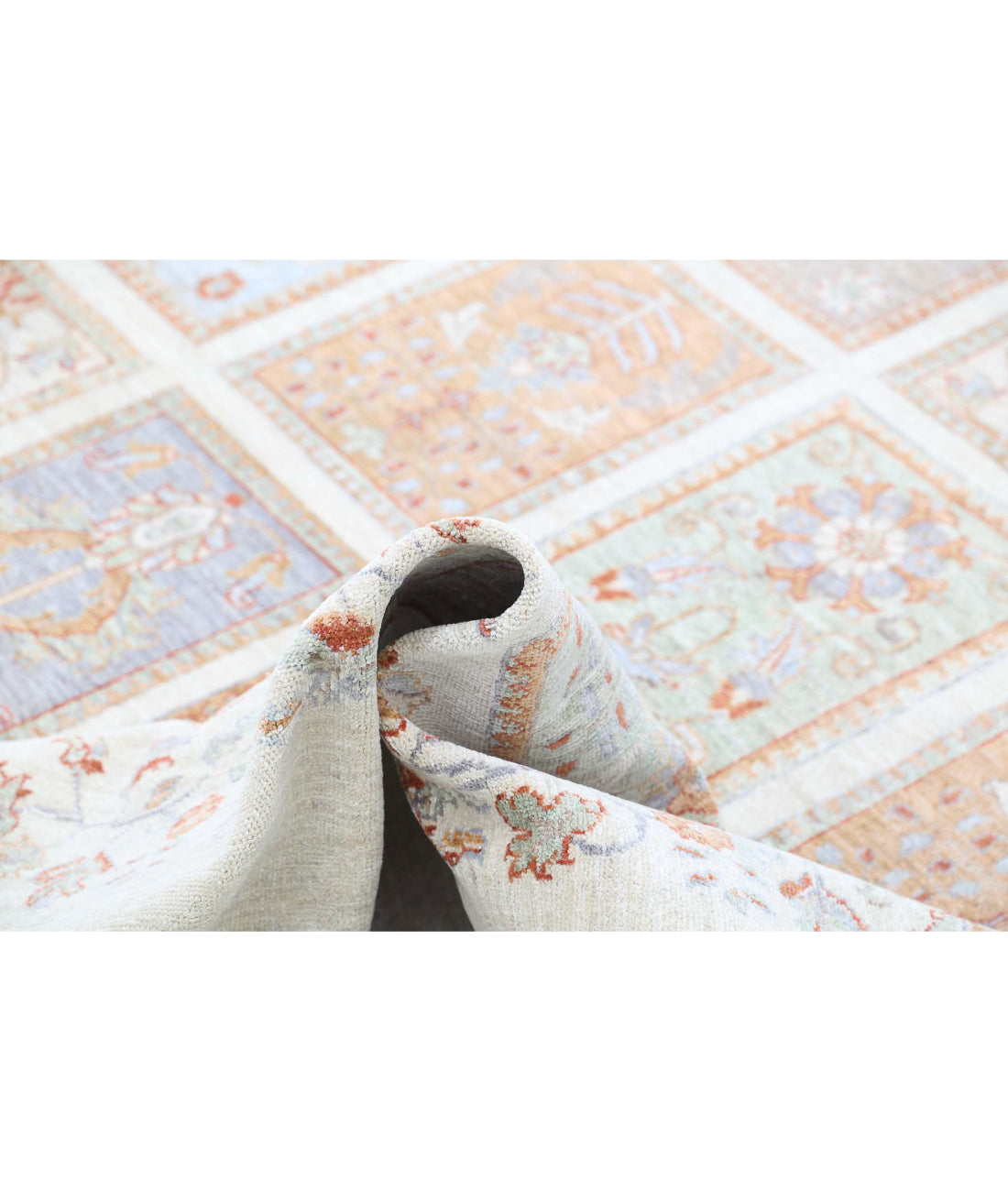 Serenity 8'1'' X 11'10'' Hand-Knotted Wool Rug 8'1'' x 11'10'' (243 X 355) / Ivory / Grey