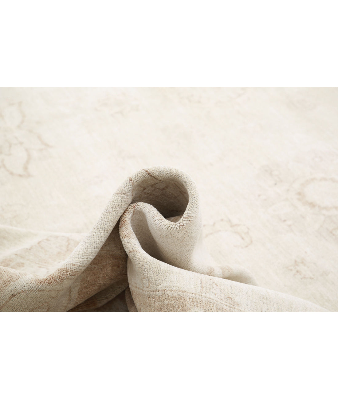 Serenity 16'0'' X 23'2'' Hand-Knotted Wool Rug 16'0'' x 23'2'' (480 X 695) / Ivory / Taupe