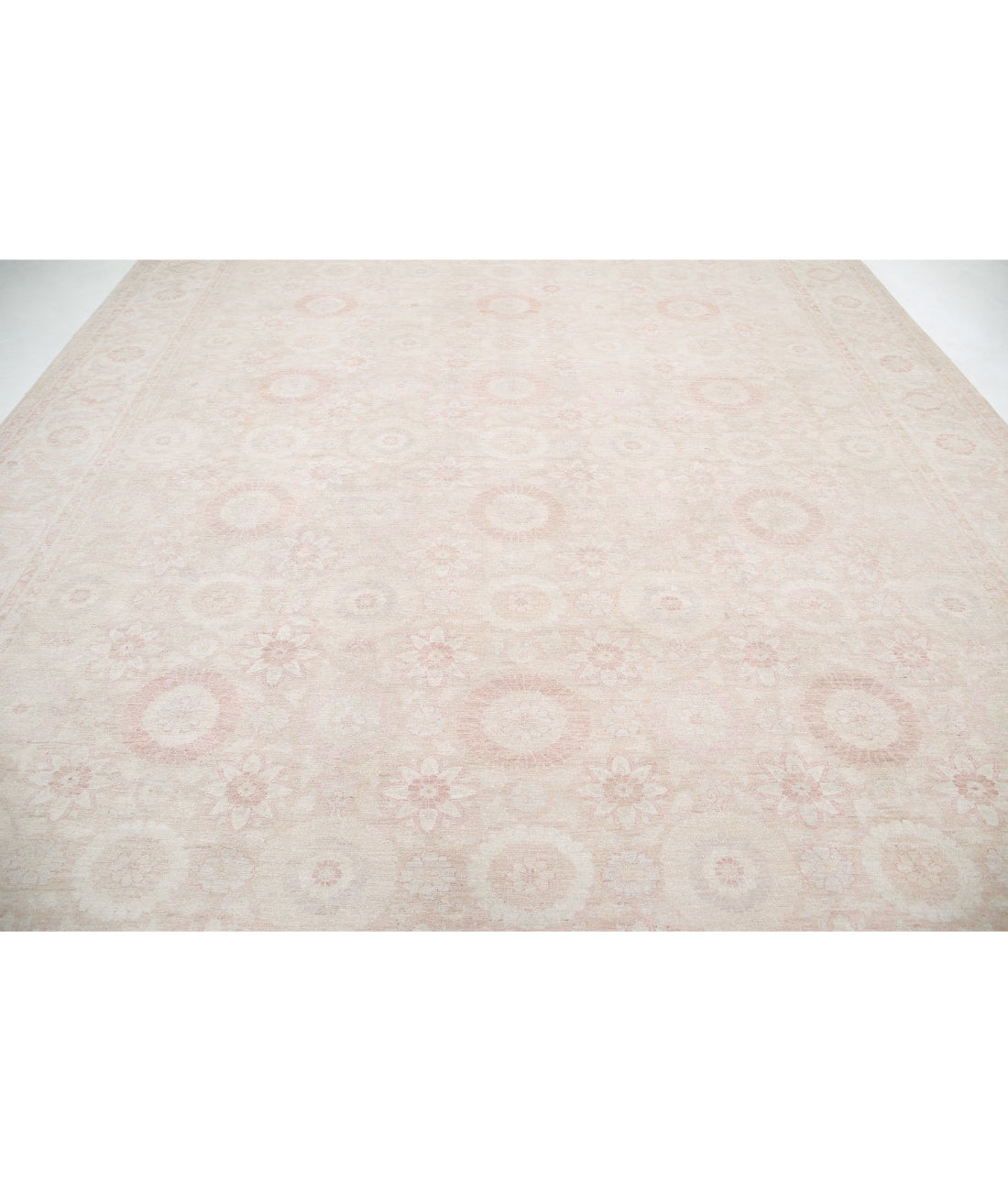 Serenity 11'8'' X 13'8'' Hand-Knotted Wool Rug 11'8'' x 13'8'' (350 X 410) / Peach / Ivory
