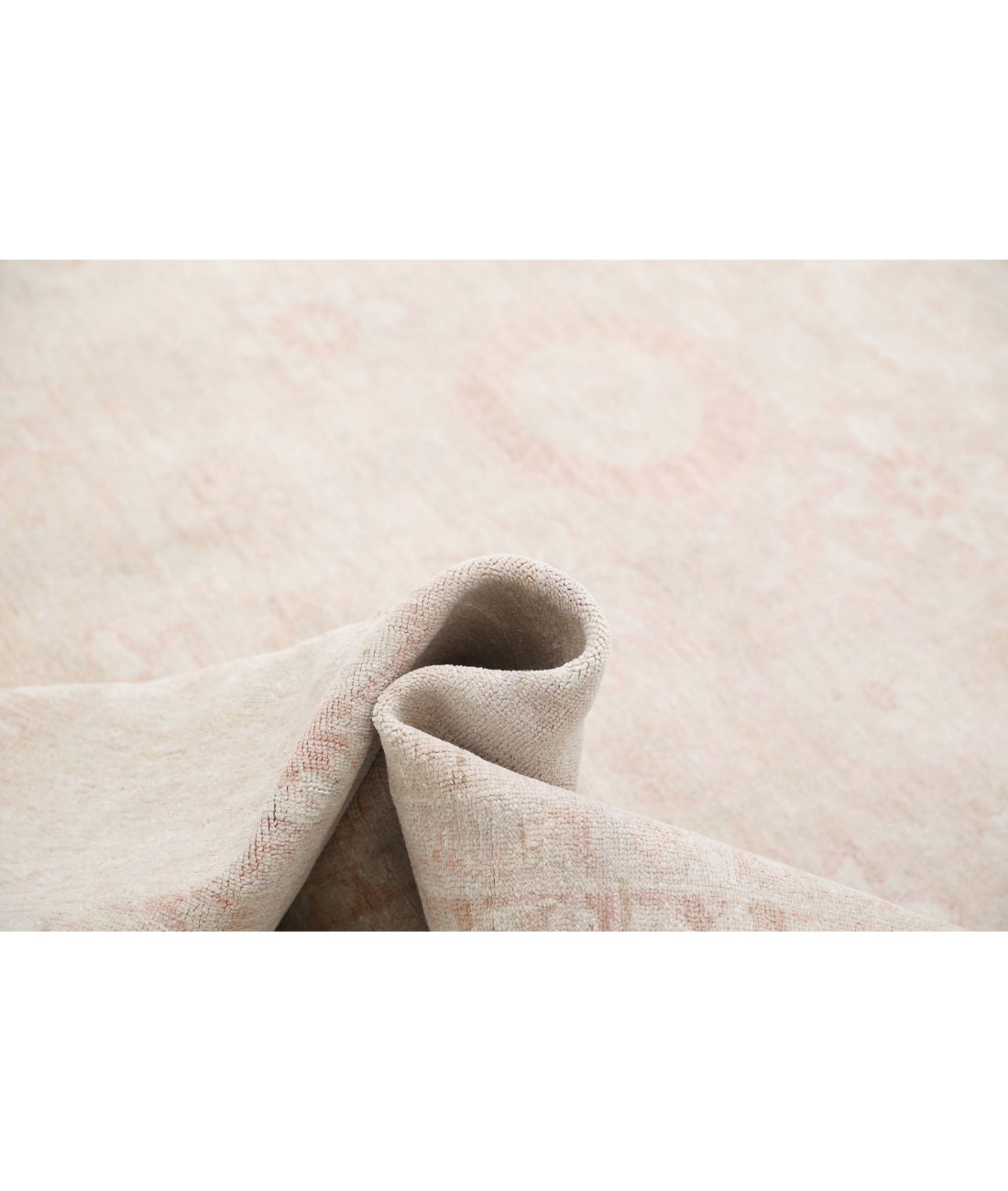 Serenity 11'8'' X 13'8'' Hand-Knotted Wool Rug 11'8'' x 13'8'' (350 X 410) / Peach / Ivory