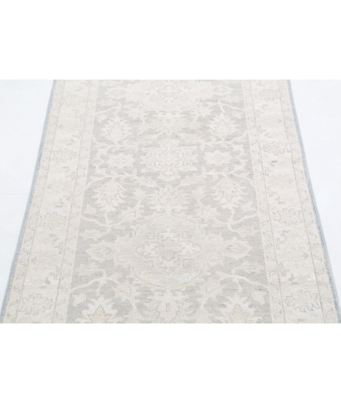Serenity 2'6'' X 5'11'' Hand-Knotted Wool Rug 2'6'' x 5'11'' (75 X 178) / Grey / Ivory