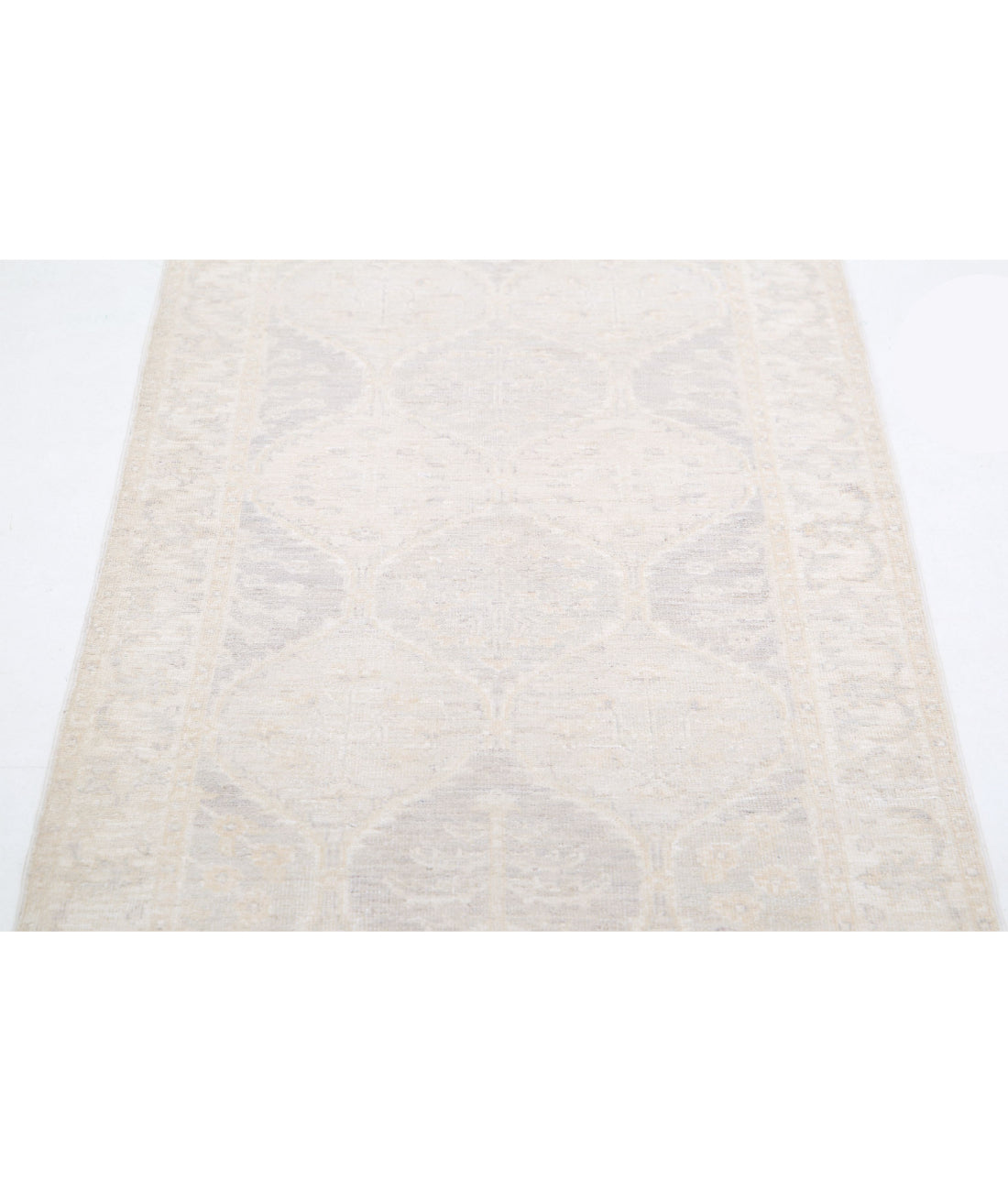 Serenity 2'9'' X 6'4'' Hand-Knotted Wool Rug 2'9'' x 6'4'' (83 X 190) / Grey / Ivory