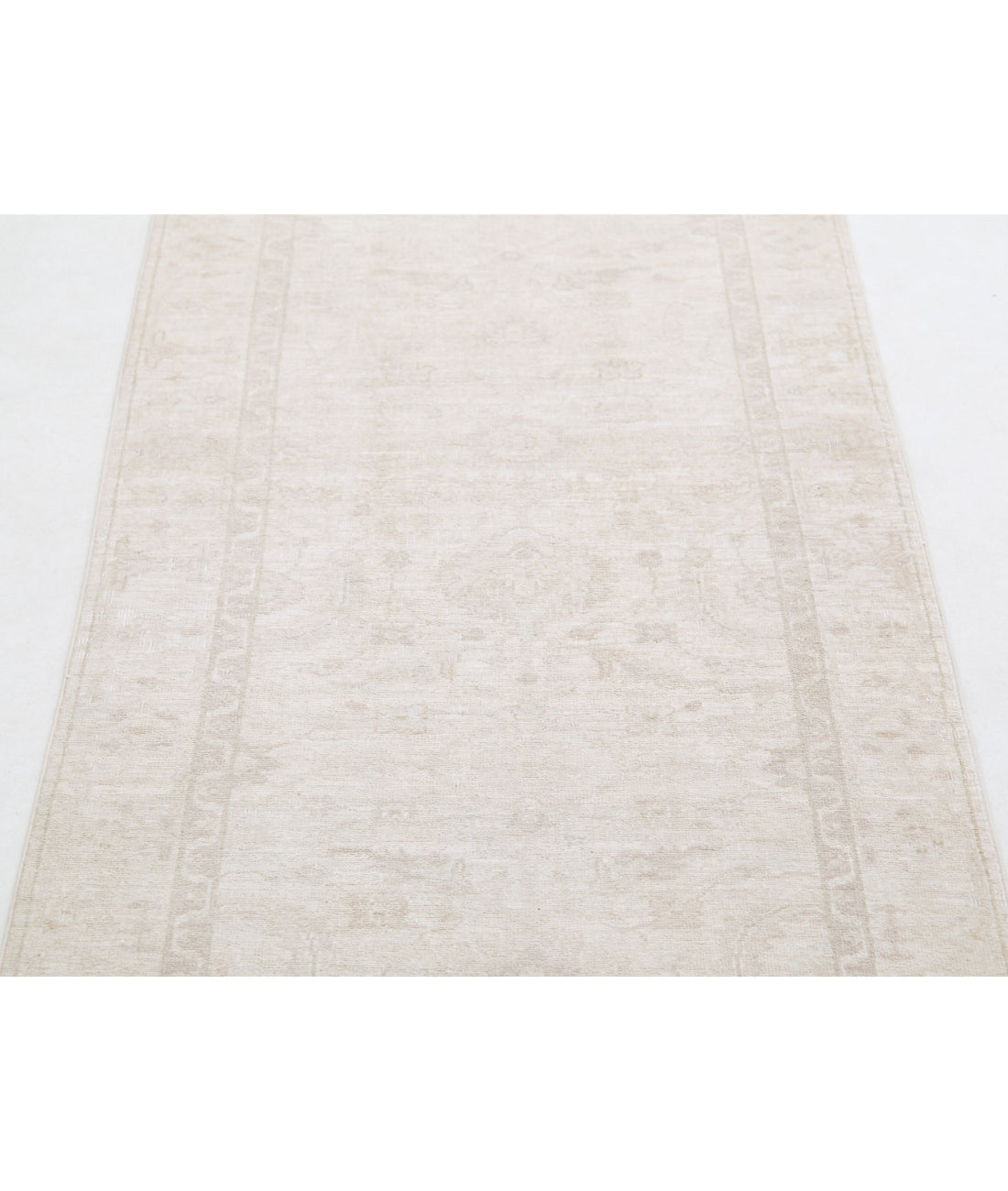 Serenity 2'7'' X 6'9'' Hand-Knotted Wool Rug 2'7'' x 6'9'' (78 X 203) / Ivory / Taupe