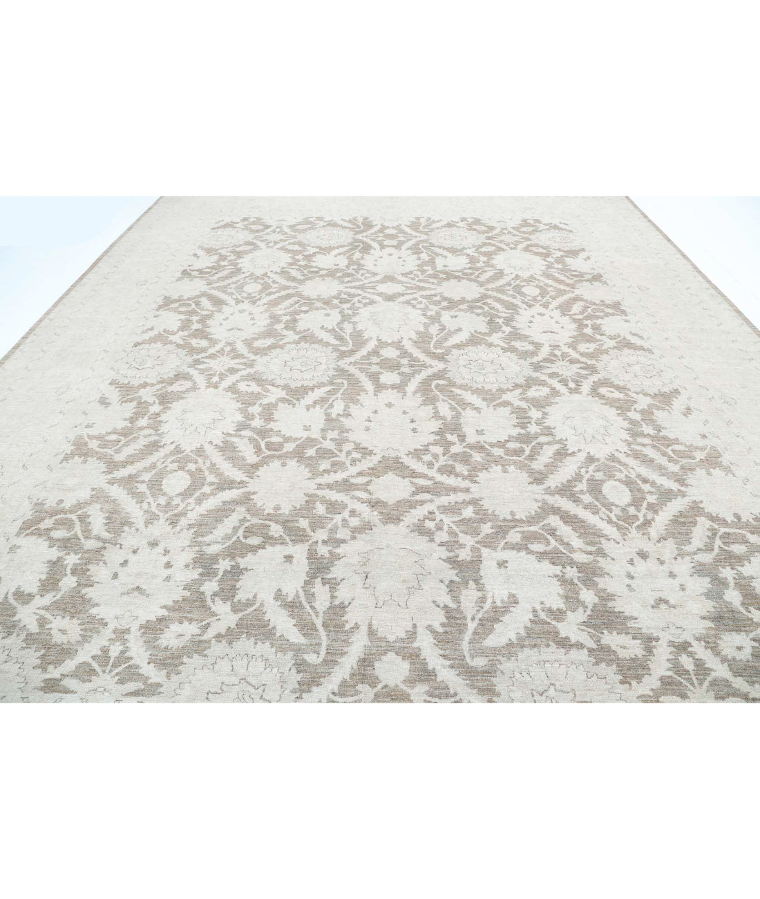 Serenity 12'0'' X 14'6'' Hand-Knotted Wool Rug 12'0'' x 14'6'' (360 X 435) / Brown / Ivory