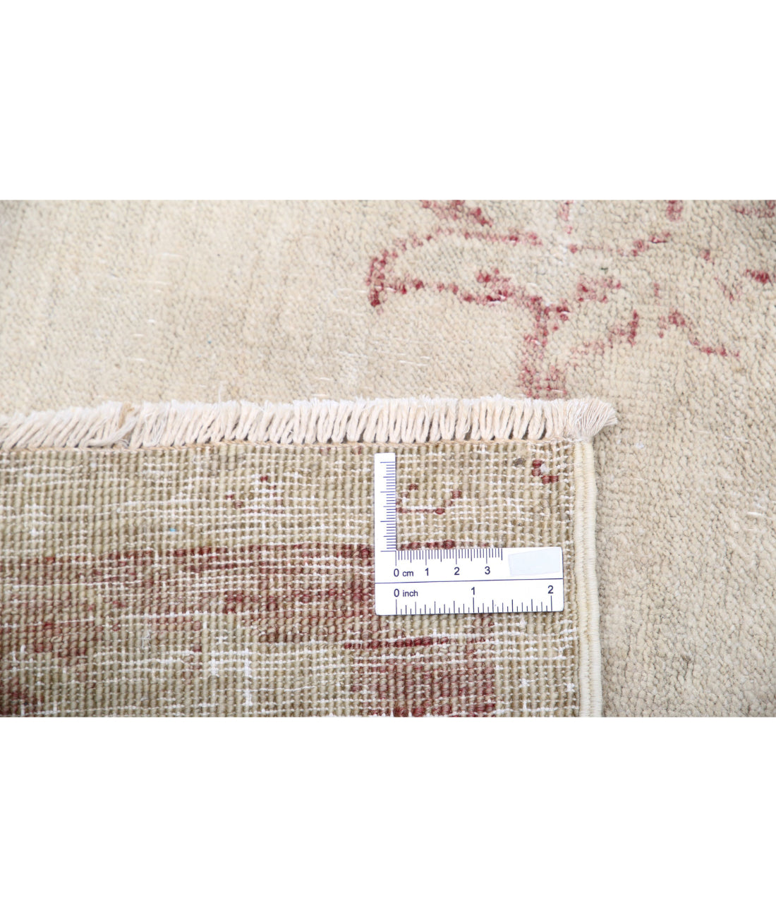 Serenity 5'3'' X 7'3'' Hand-Knotted Wool Rug 5'3'' x 7'3'' (158 X 218) / Ivory / Pink