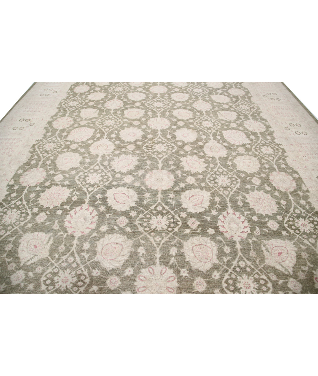 Serenity 11'11'' X 14'5'' Hand-Knotted Wool Rug 11'11'' x 14'5'' (358 X 433) / Green / Ivory