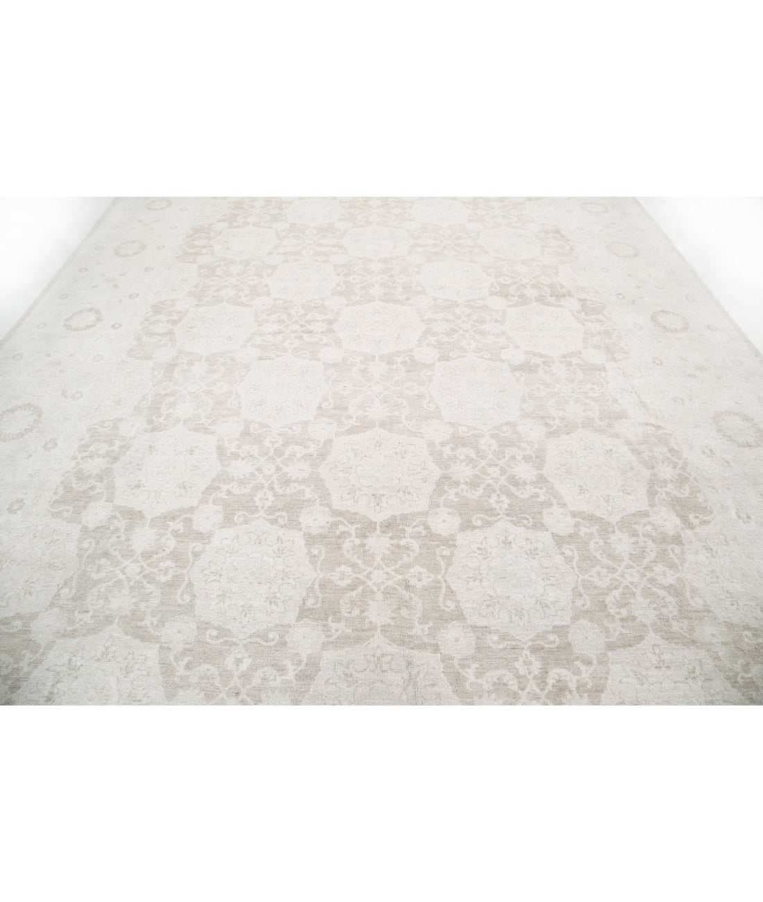 Serenity 10'10'' X 18'5'' Hand-Knotted Wool Rug 10'10'' x 18'5'' (325 X 553) / Taupe / Ivory